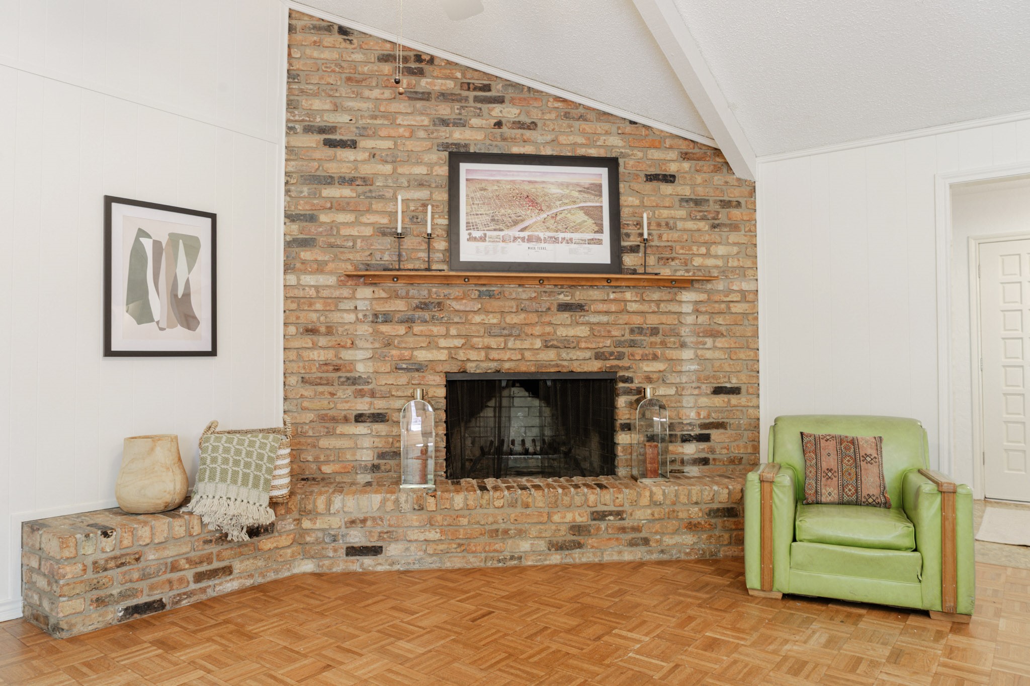 3300 Loma Vista Drive