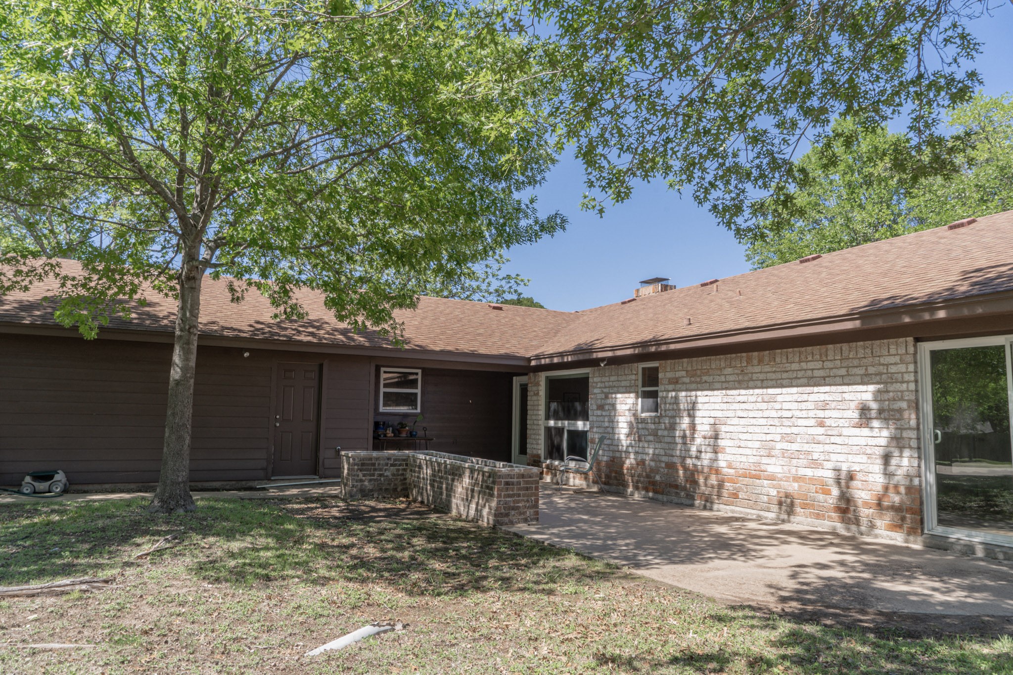 3300 Loma Vista Drive