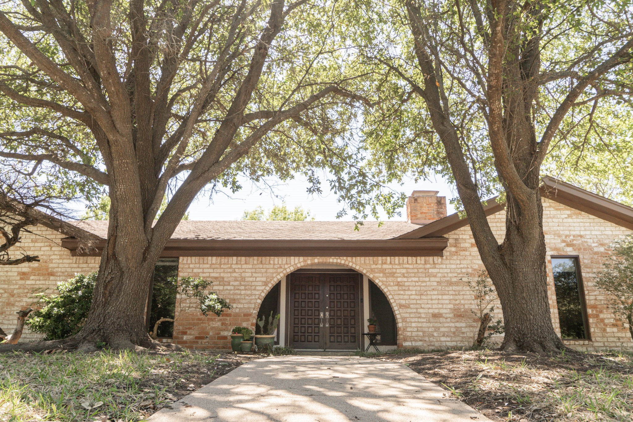 3300 Loma Vista Drive