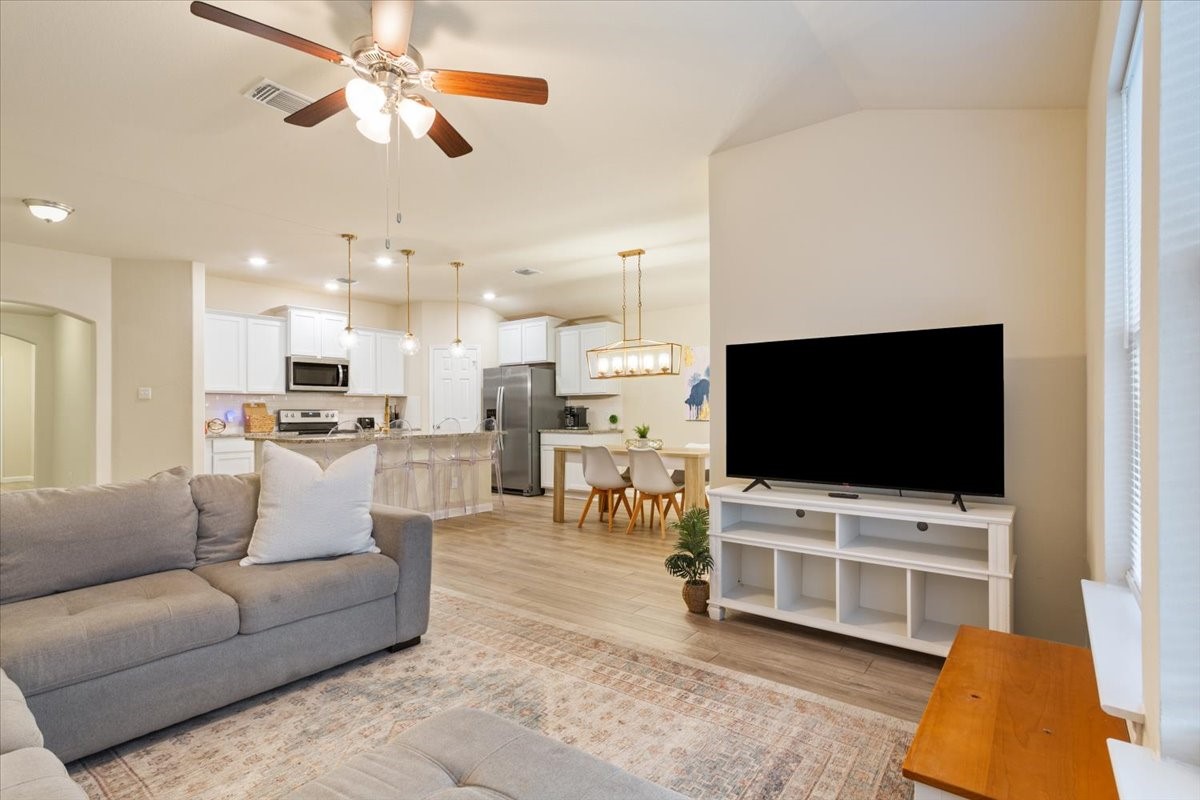3105 Beutel Road