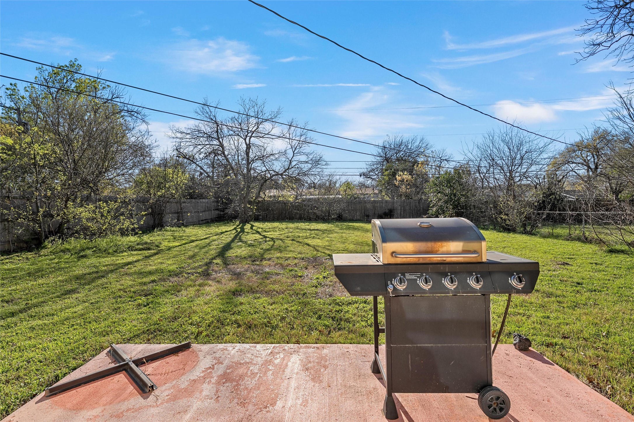 2216 N 43rd