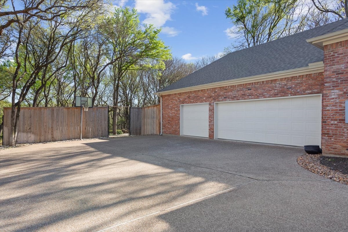 2021 Rockbridge Road