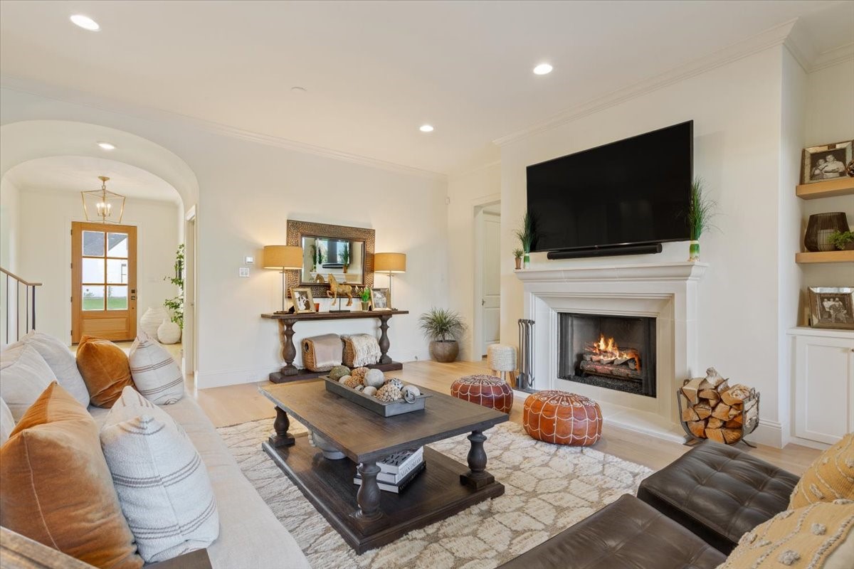 14007 Rw Court