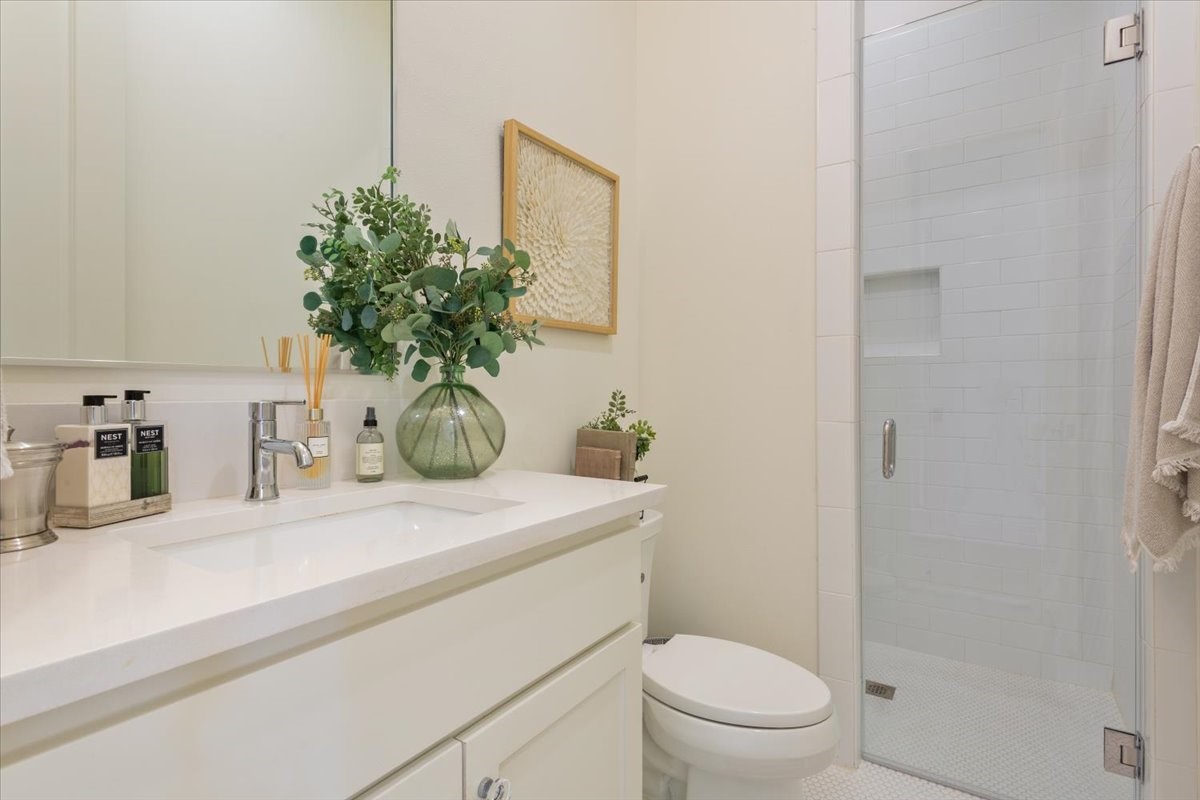 14007 Rw Court