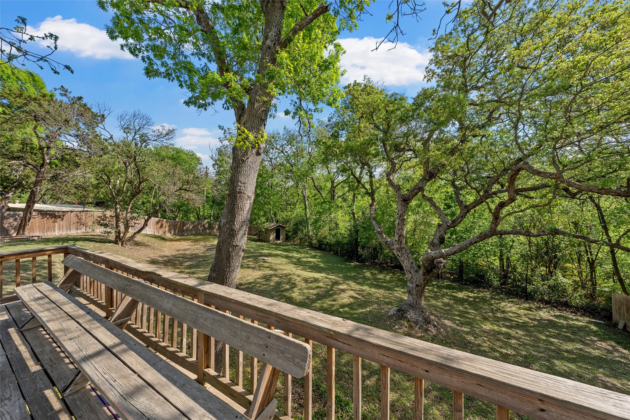 2306 Oak Cliff Drive