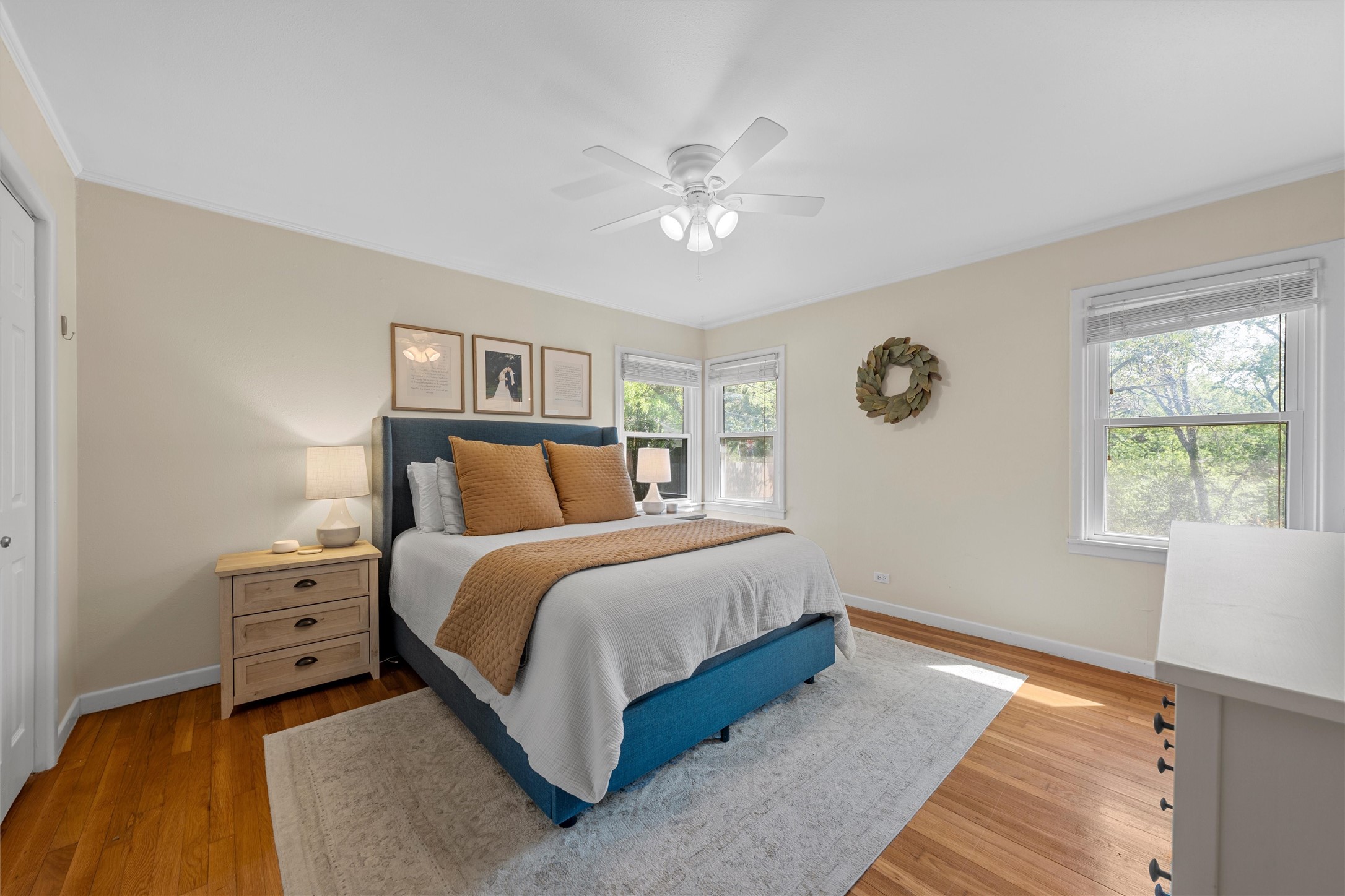 2306 Oak Cliff Drive