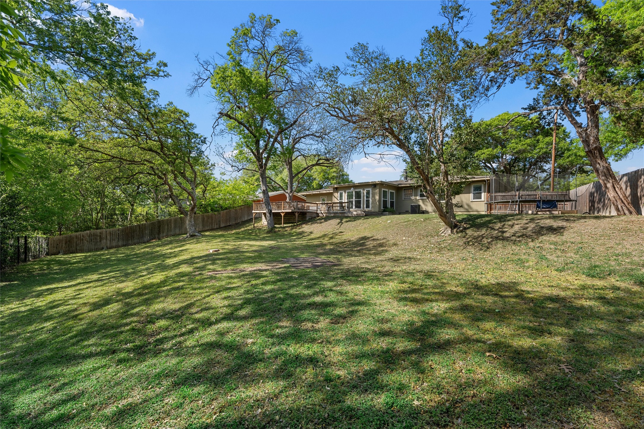 2306 Oak Cliff Drive