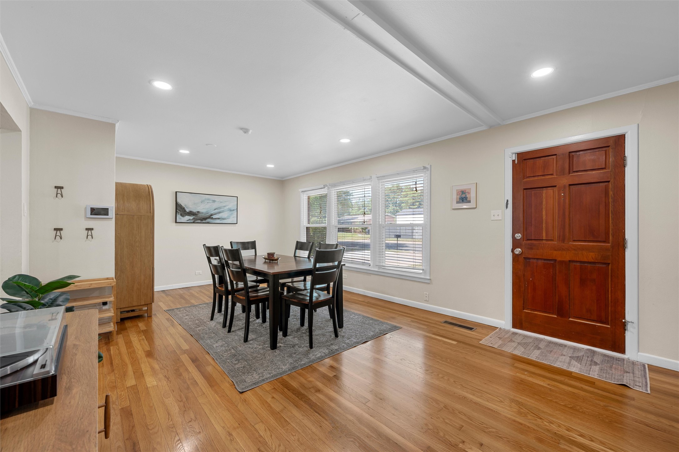 2306 Oak Cliff Drive