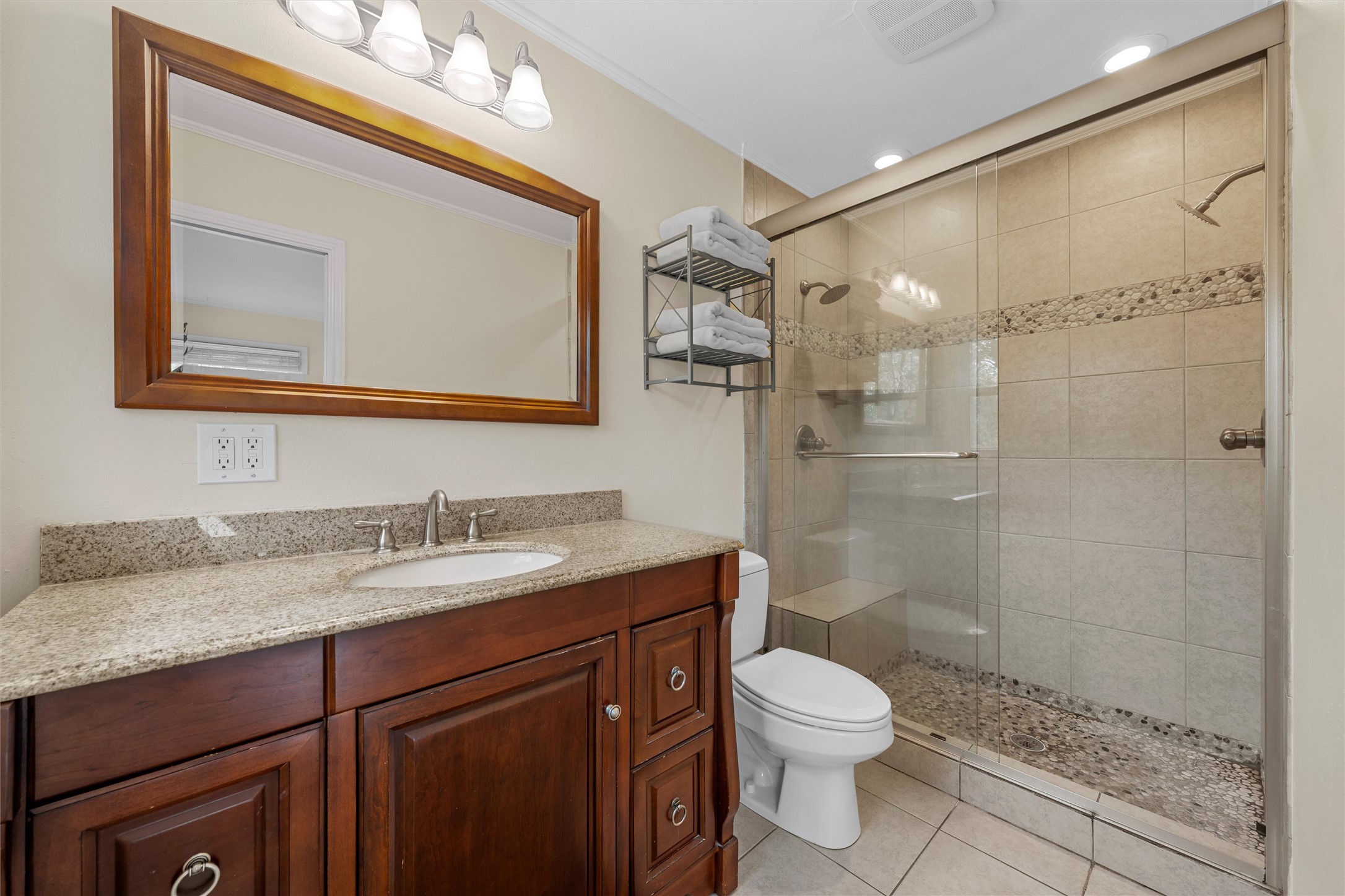 2306 Oak Cliff Drive