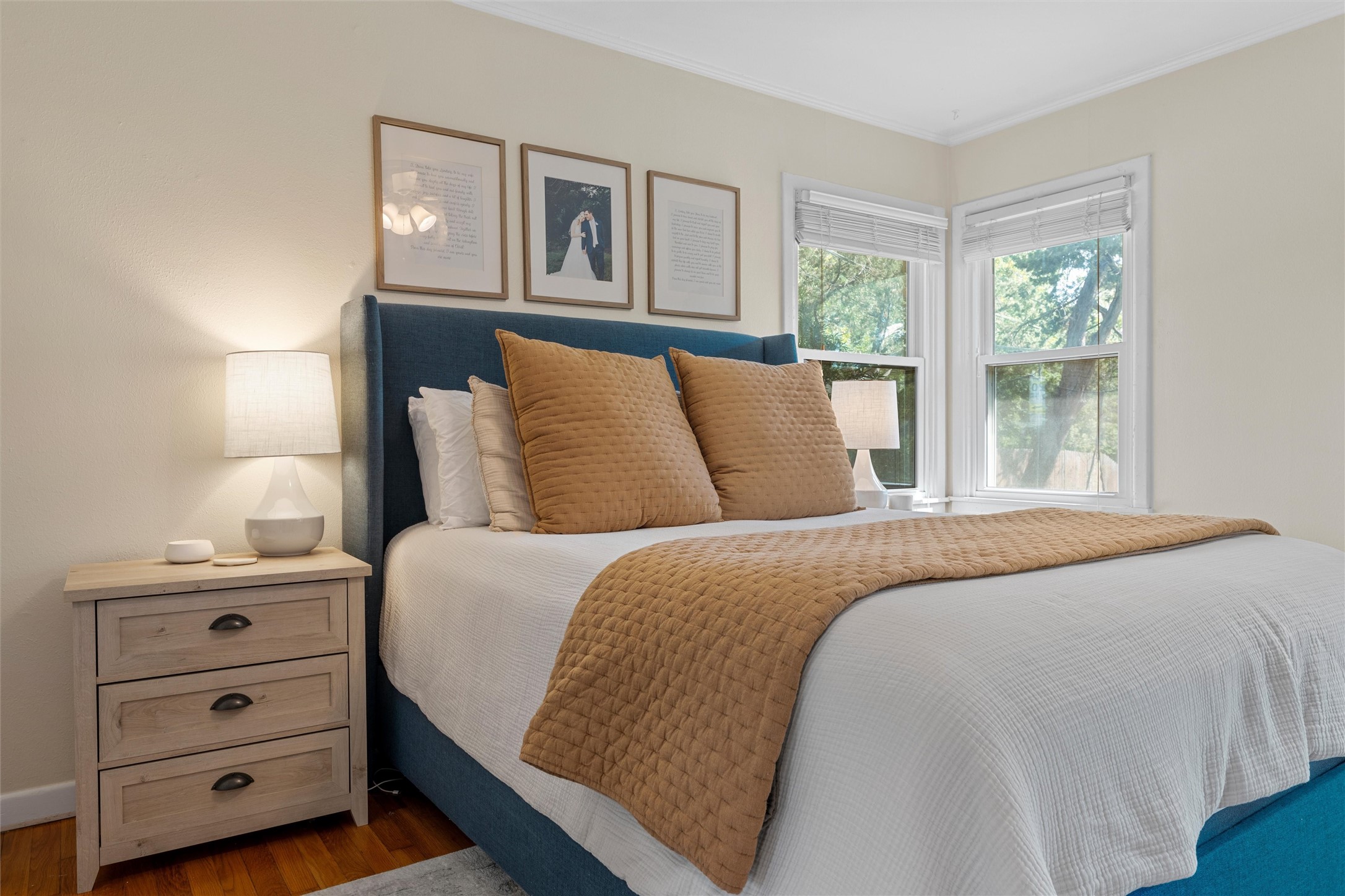 2306 Oak Cliff Drive