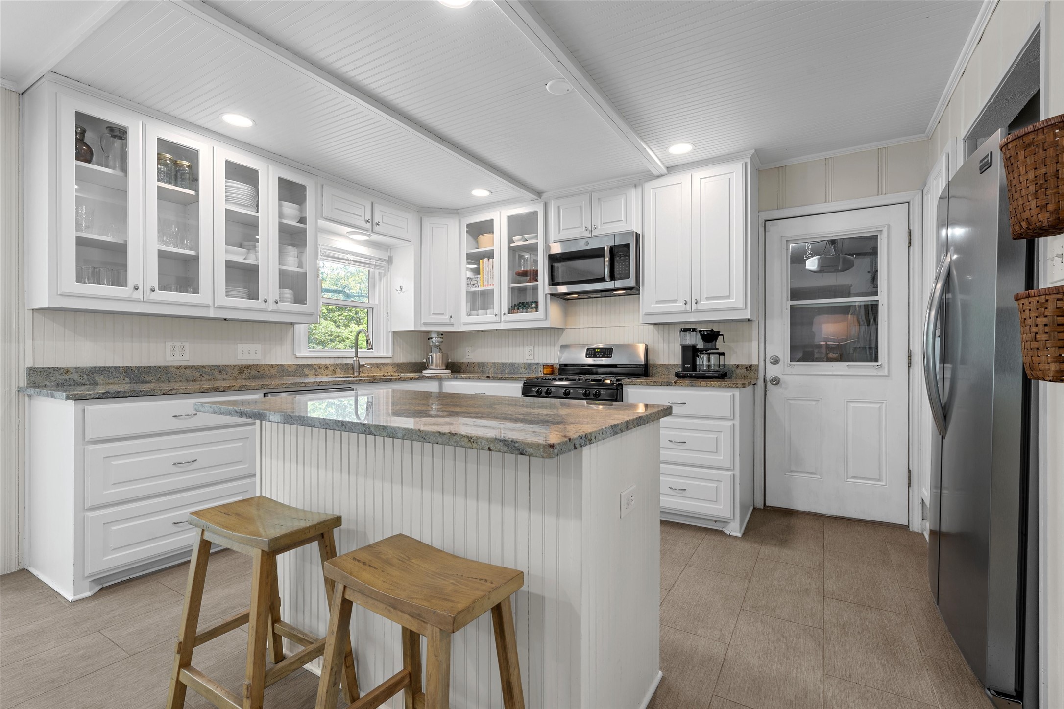 2306 Oak Cliff Drive