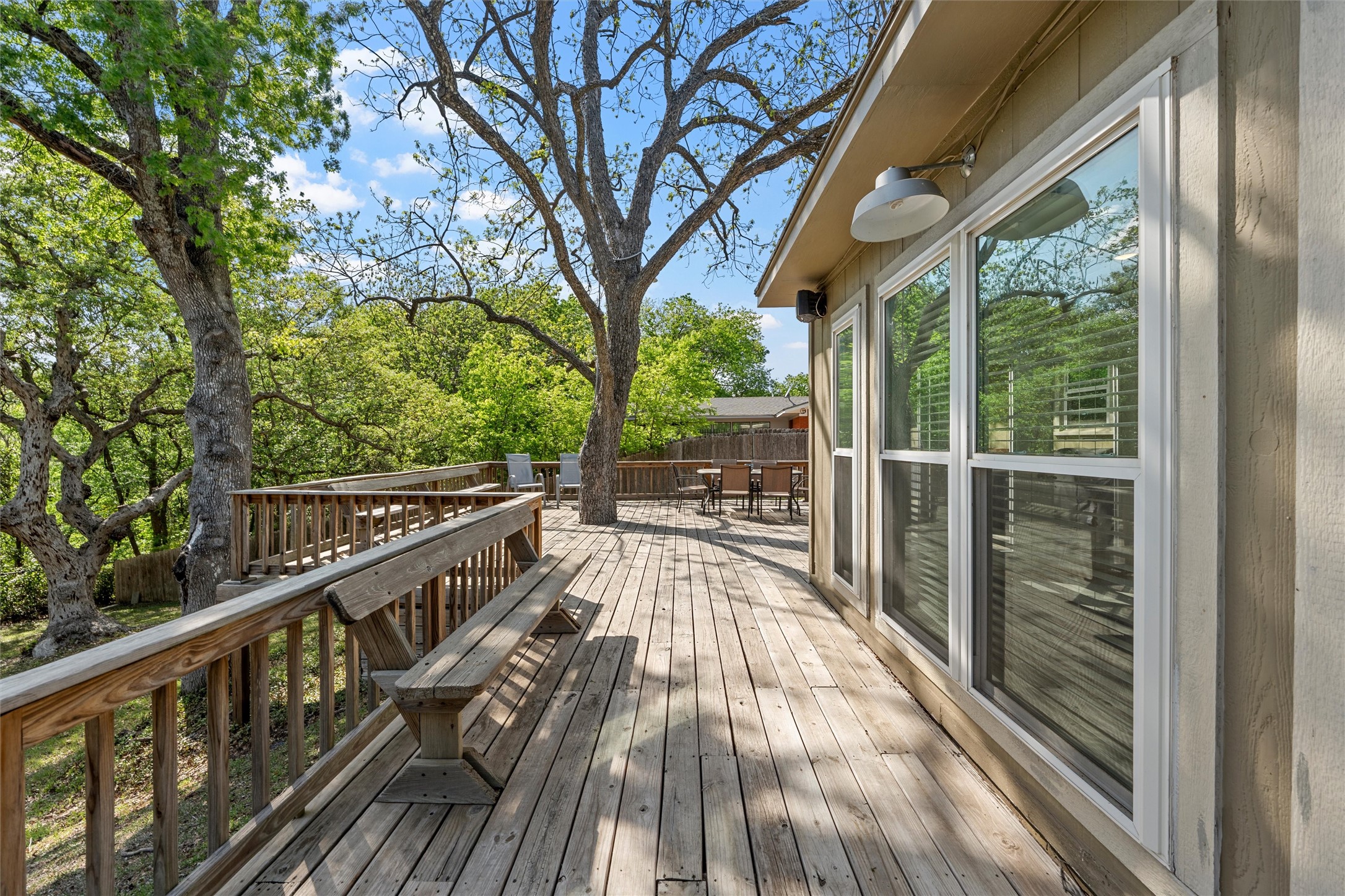 2306 Oak Cliff Drive