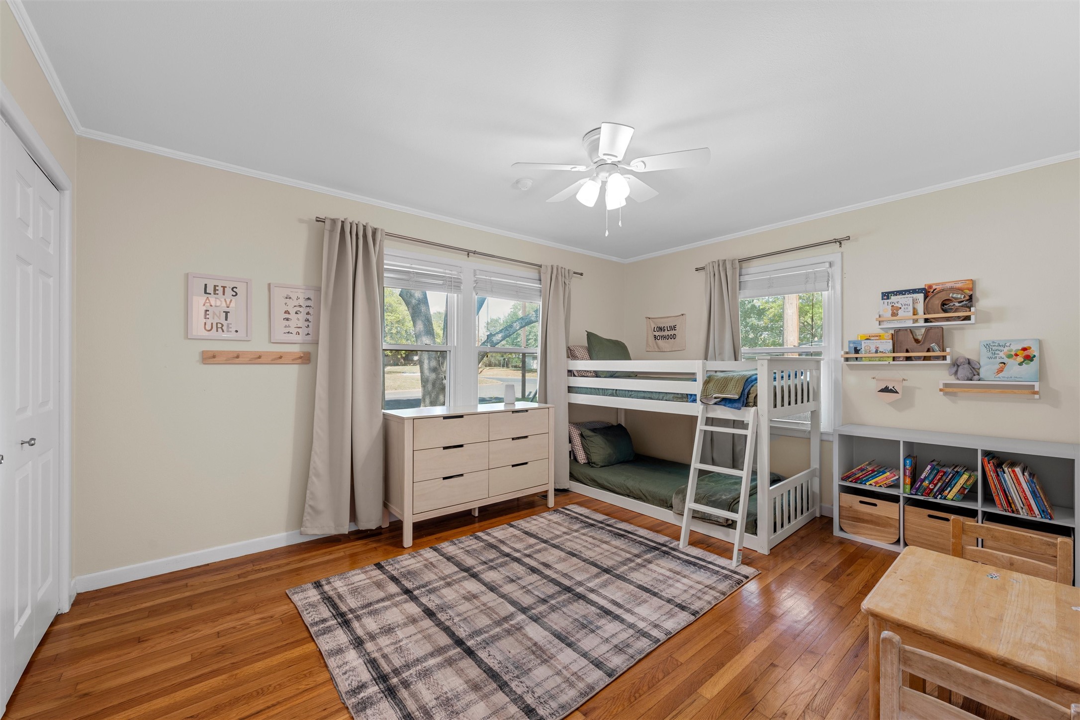 2306 Oak Cliff Drive