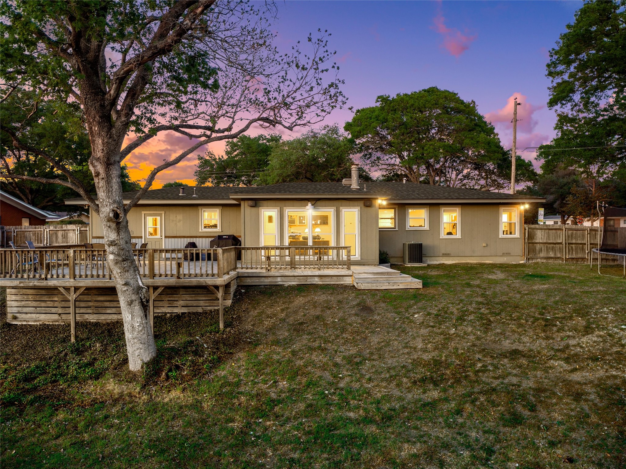 2306 Oak Cliff Drive