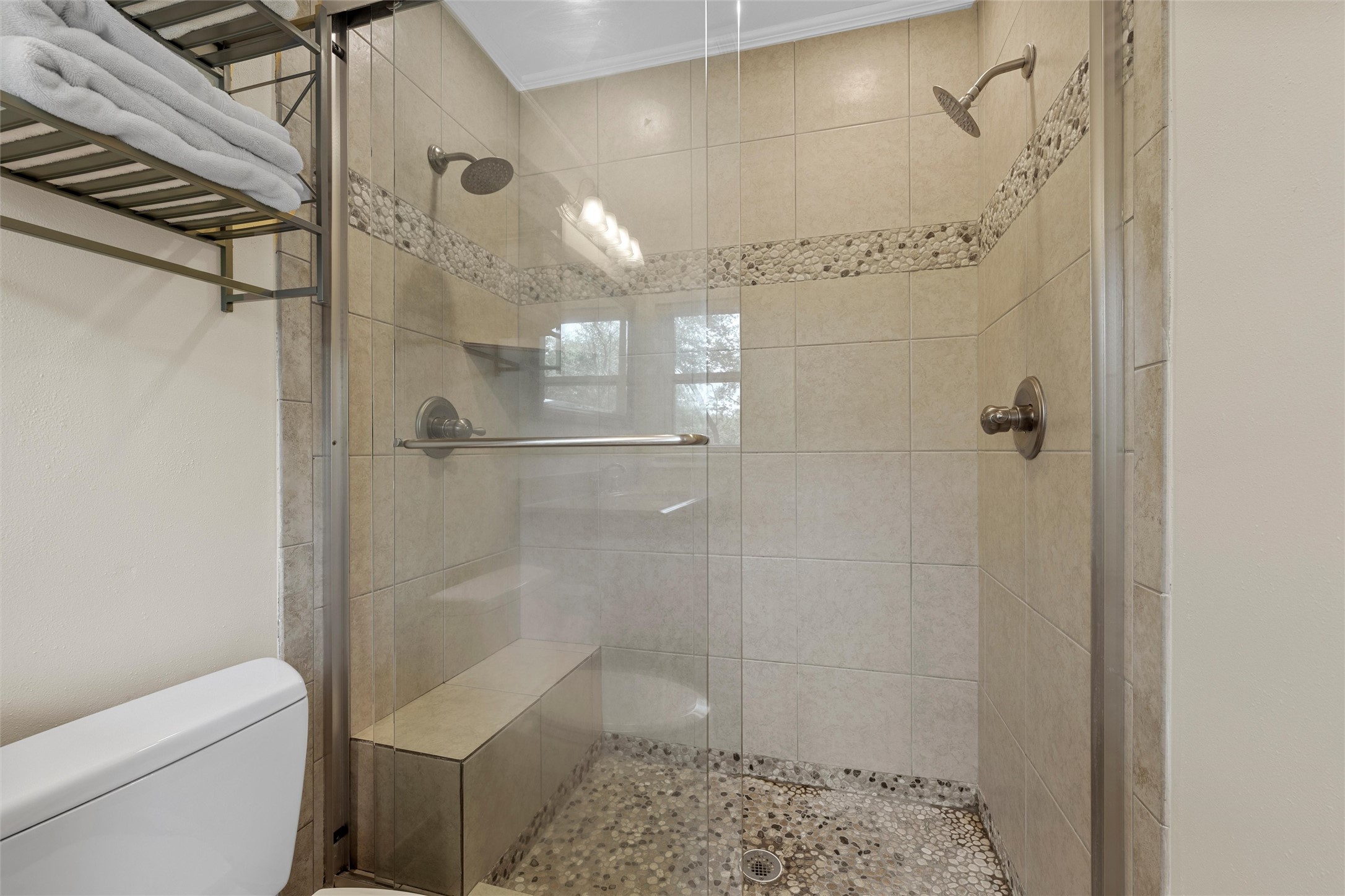 2306 Oak Cliff Drive