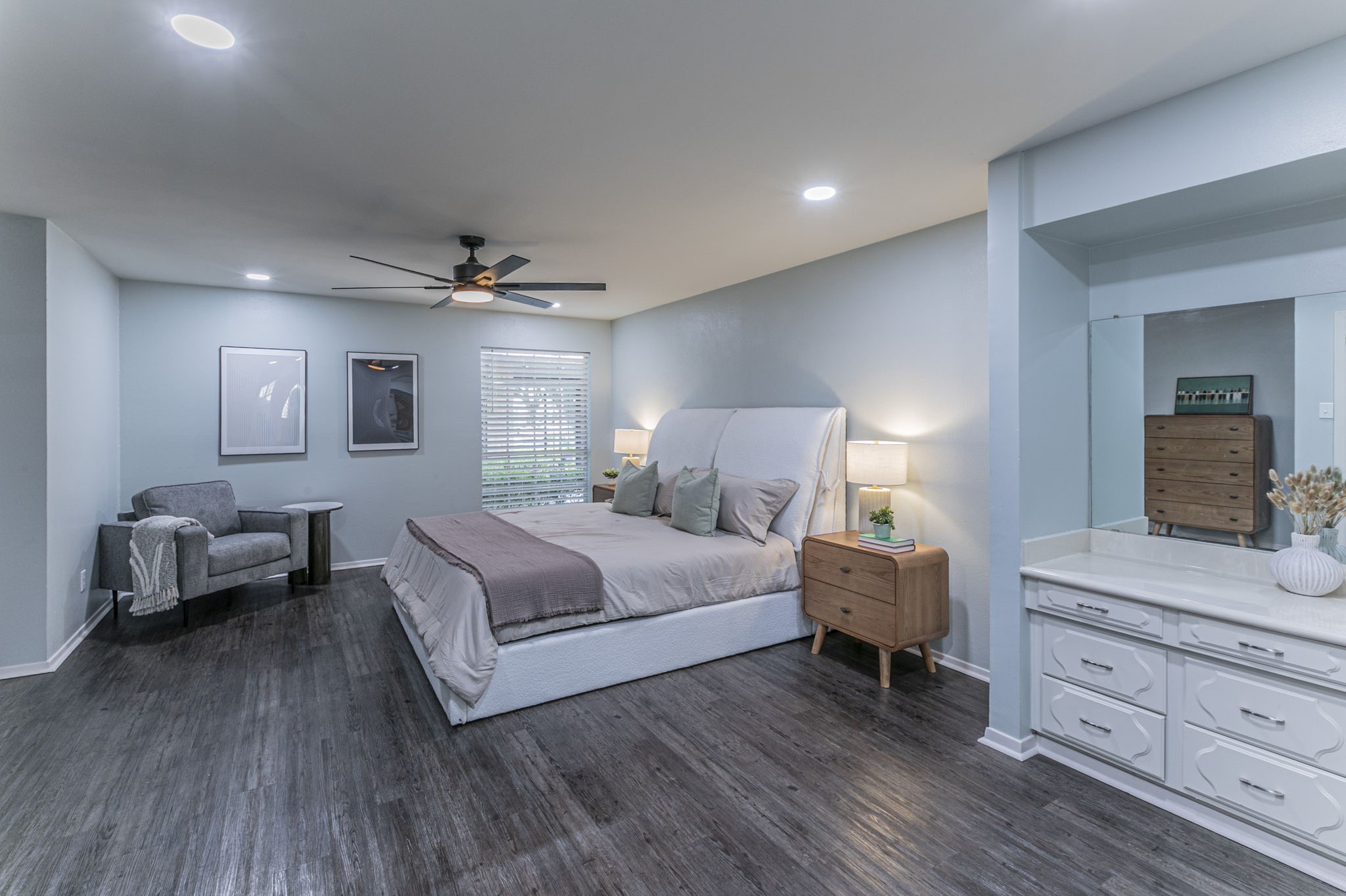 5400 Lake Jackson Drive