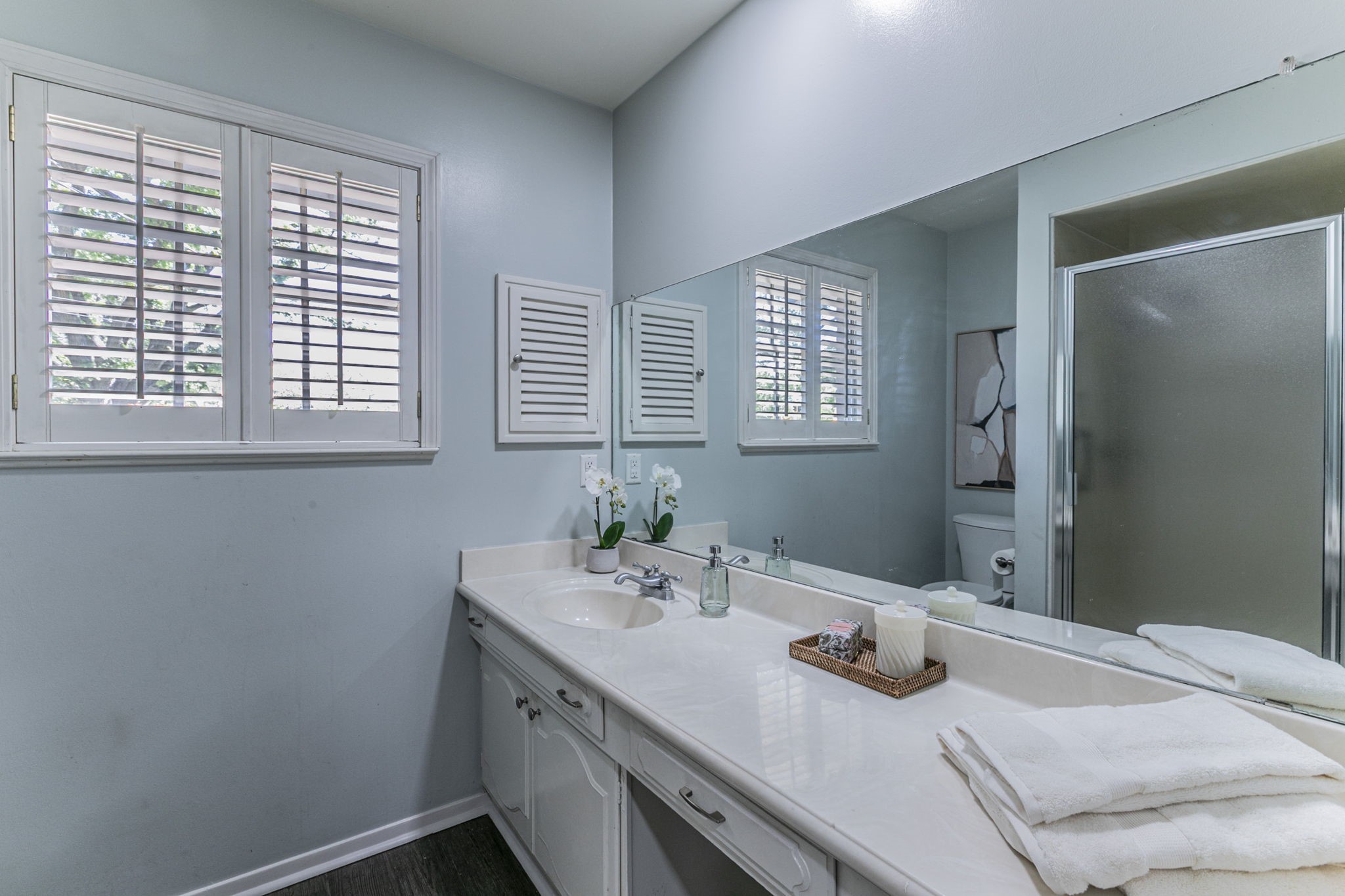 5400 Lake Jackson Drive