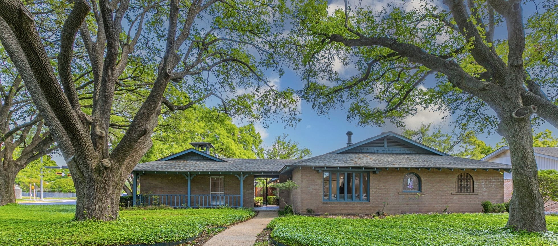 5400 Lake Jackson Drive