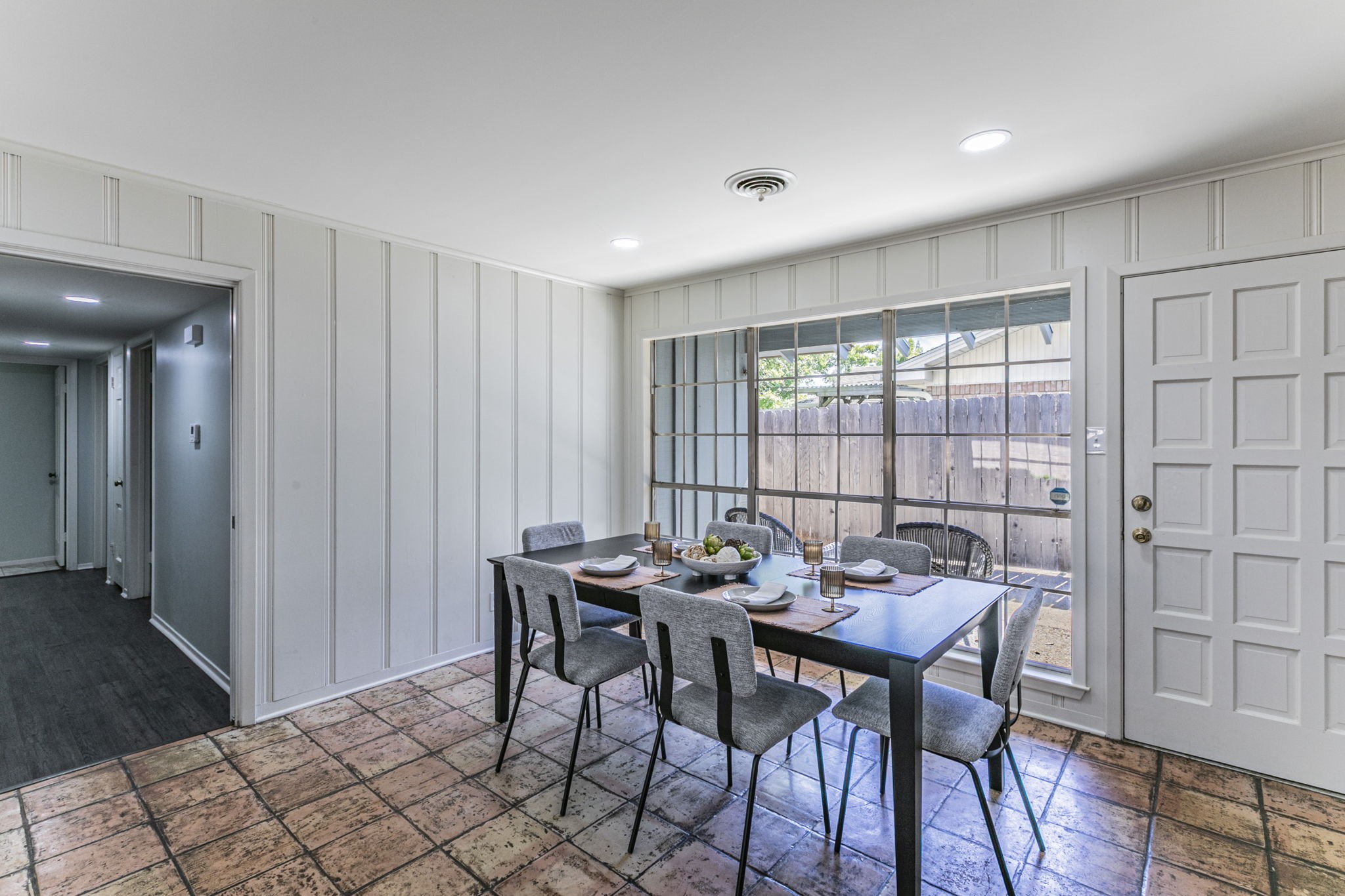 5400 Lake Jackson Drive