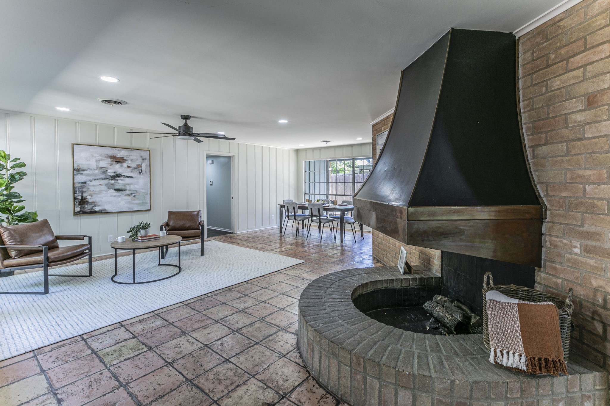 5400 Lake Jackson Drive