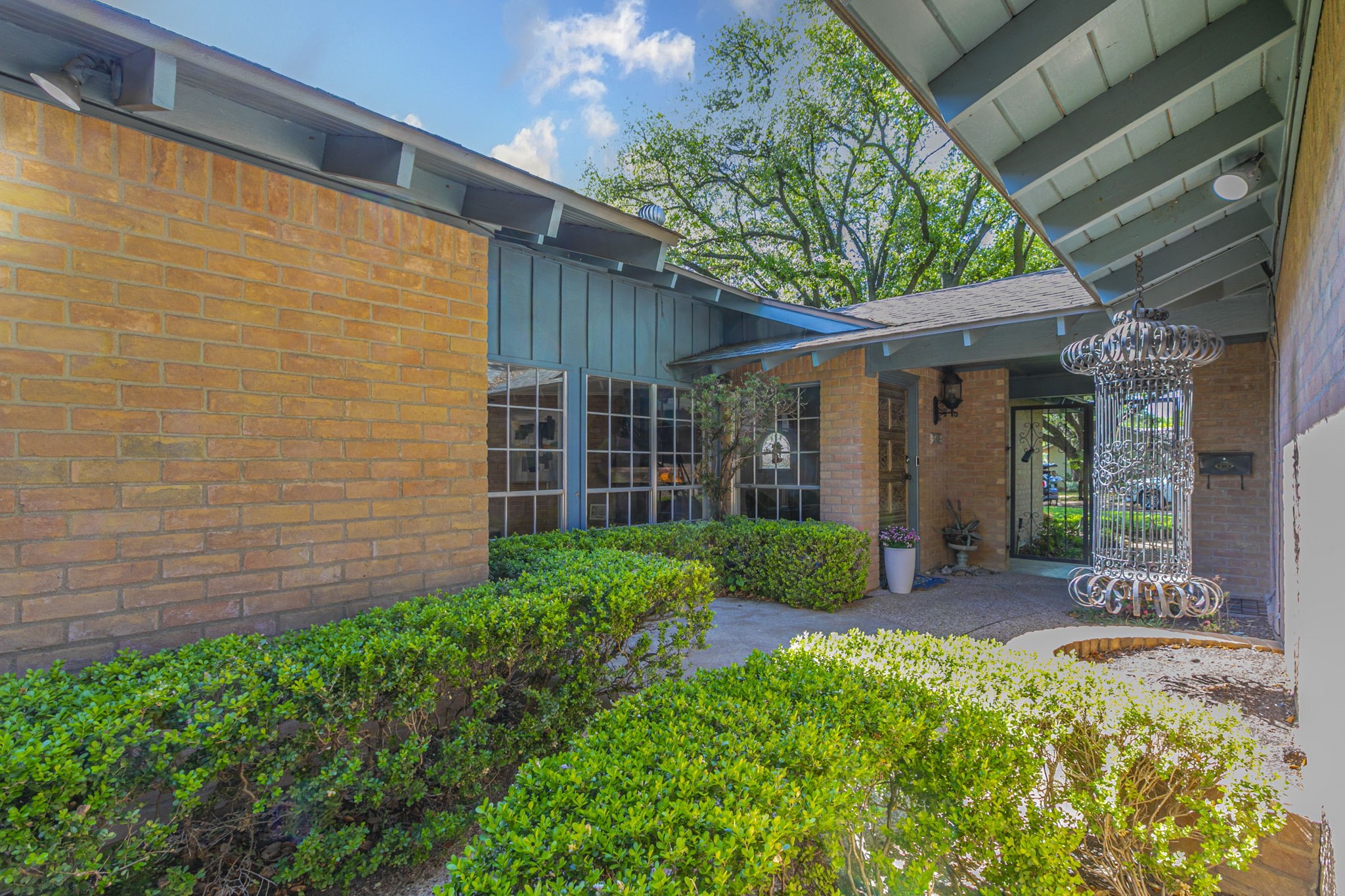 5400 Lake Jackson Drive