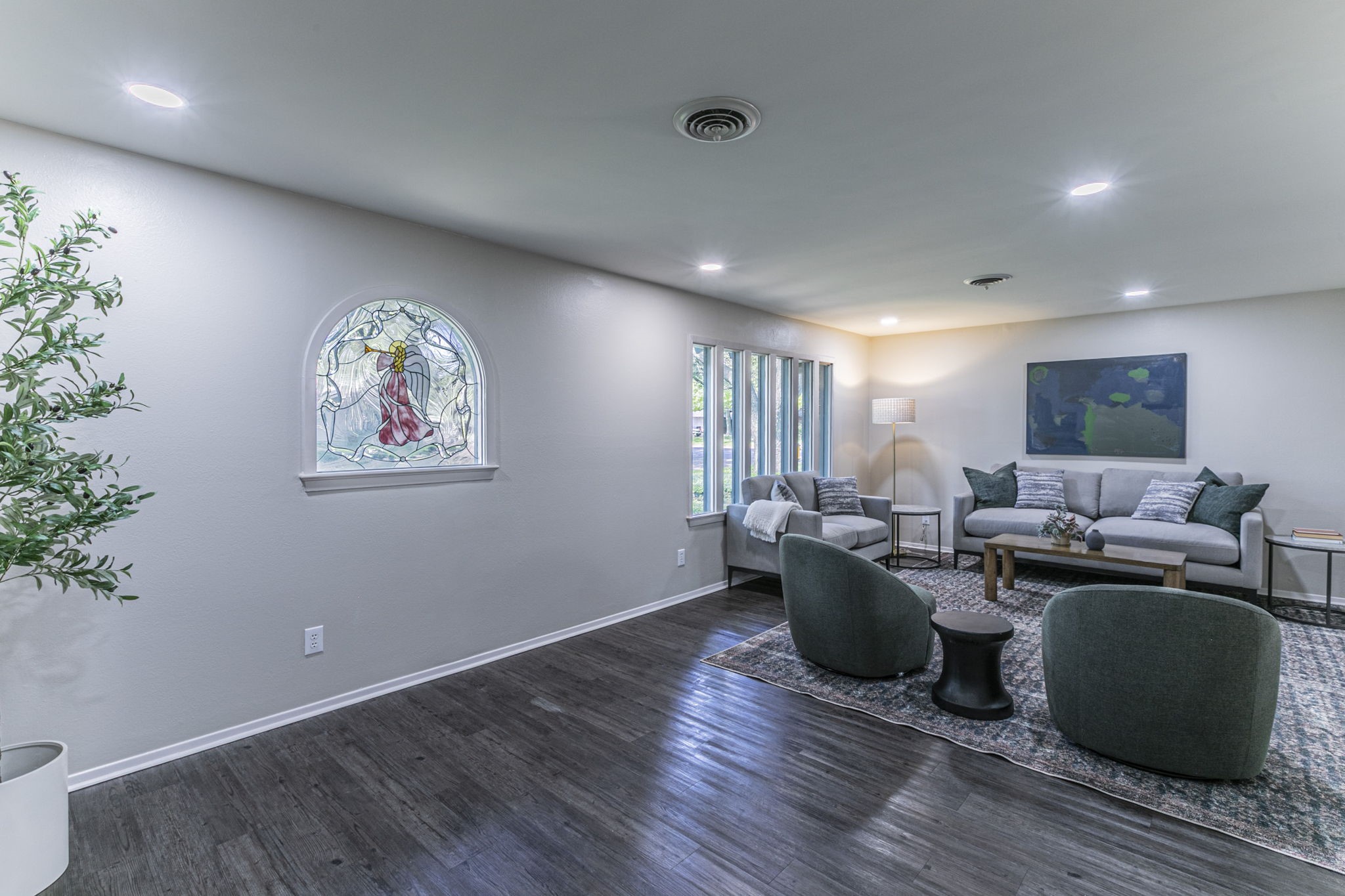 5400 Lake Jackson Drive