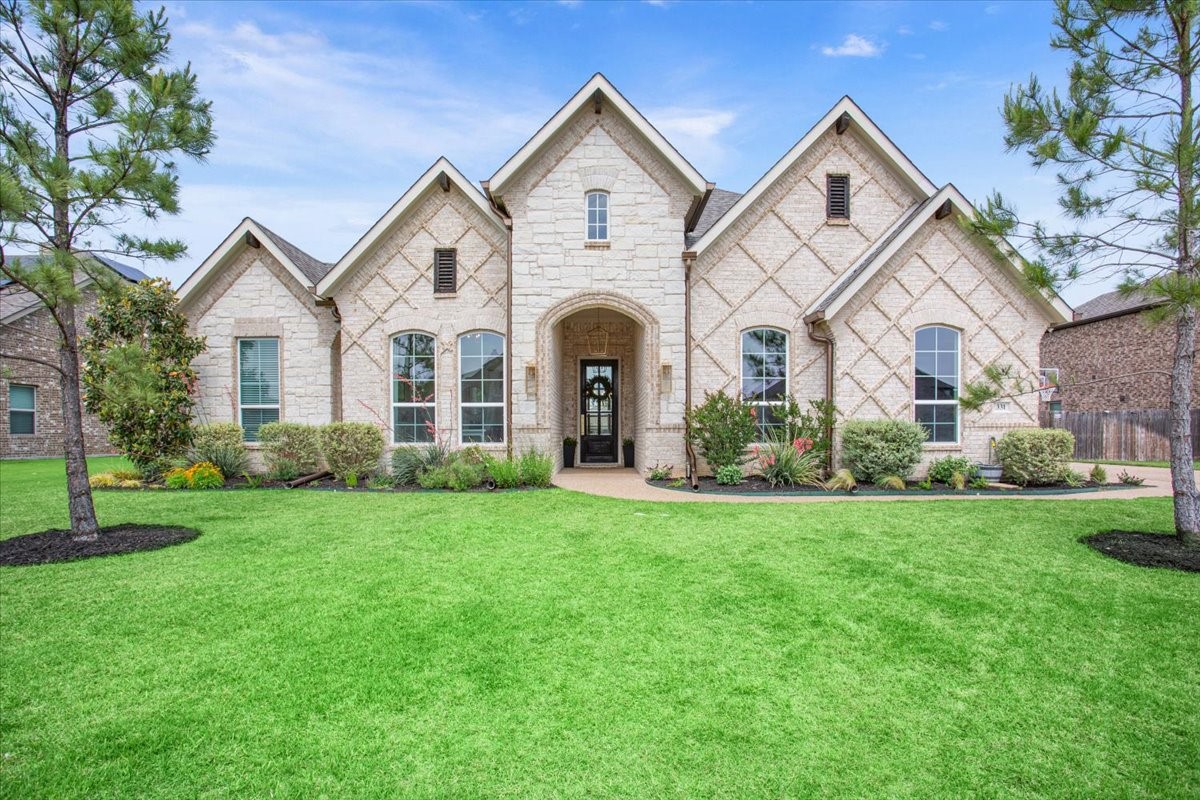 331 Woodhaven Trail