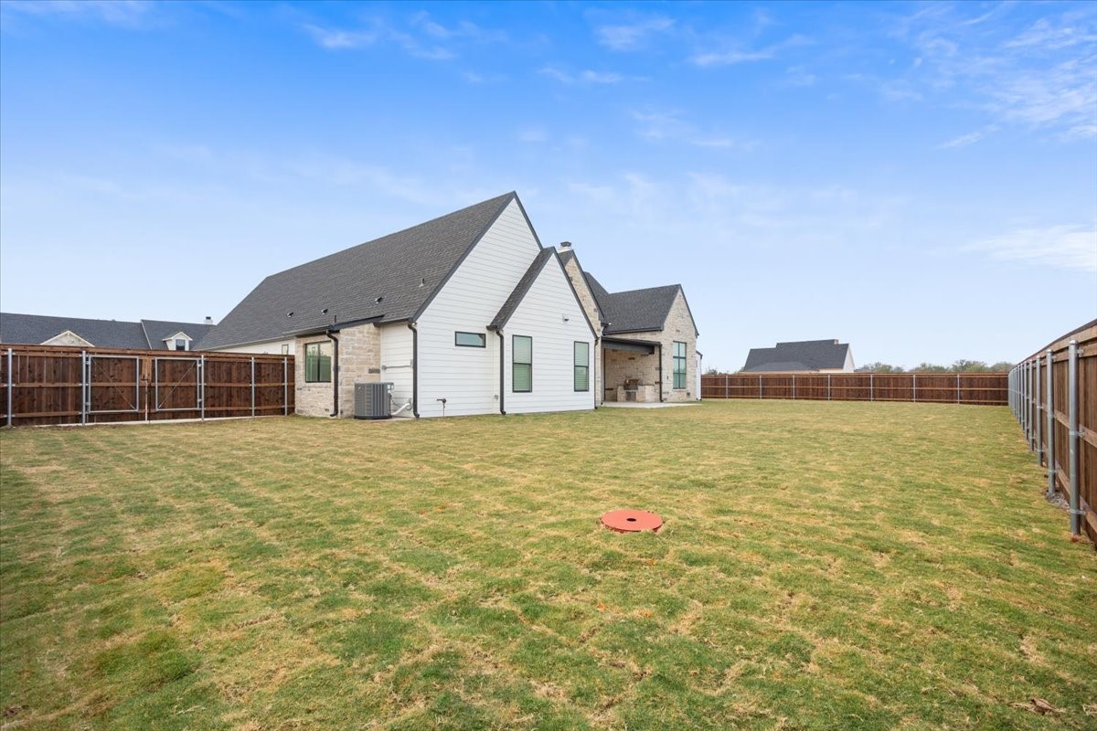 919 Fawn Drive
