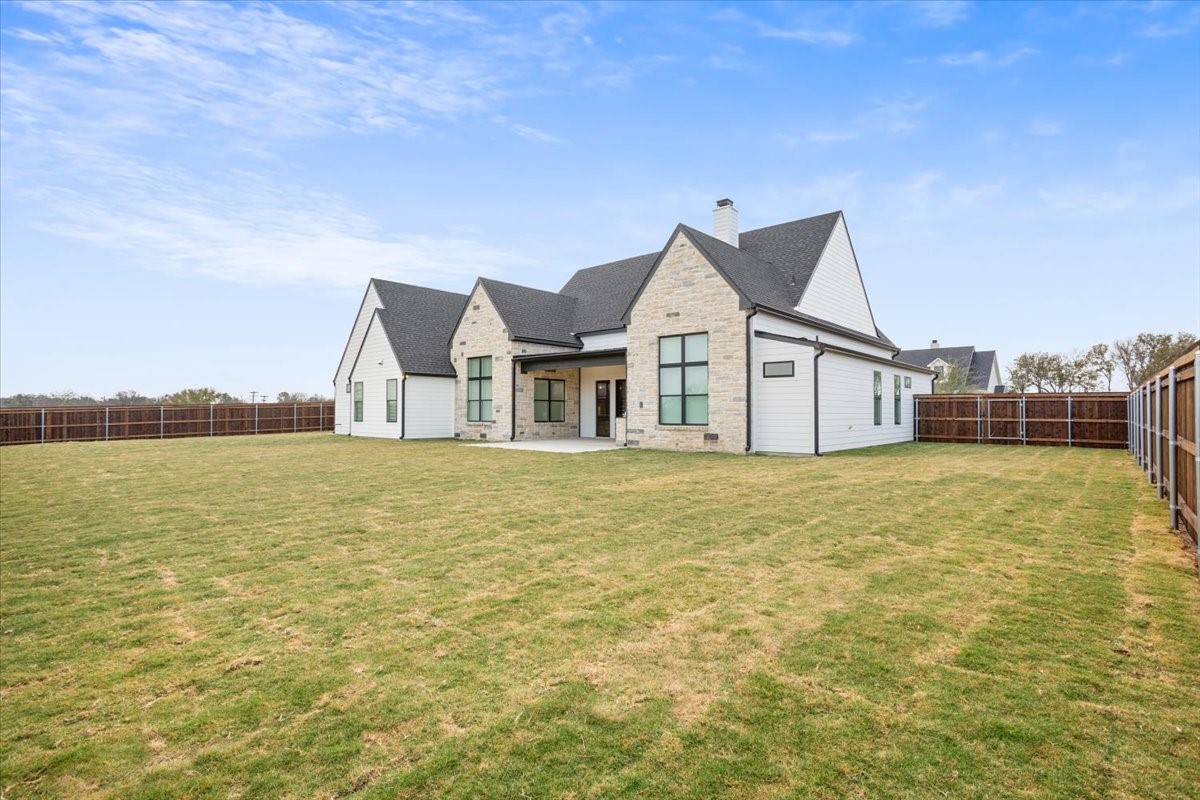 919 Fawn Drive