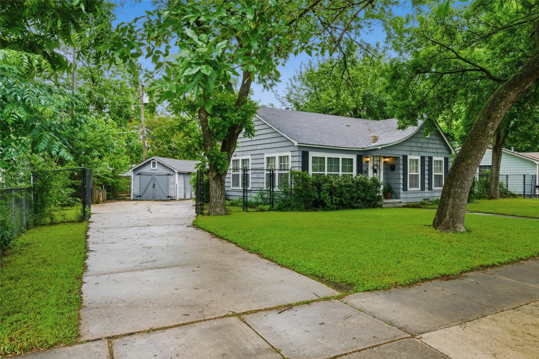1325 N 34th Street