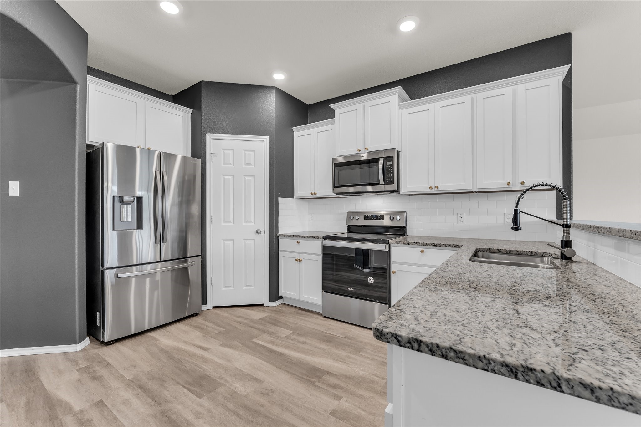 3212 Beutel Road