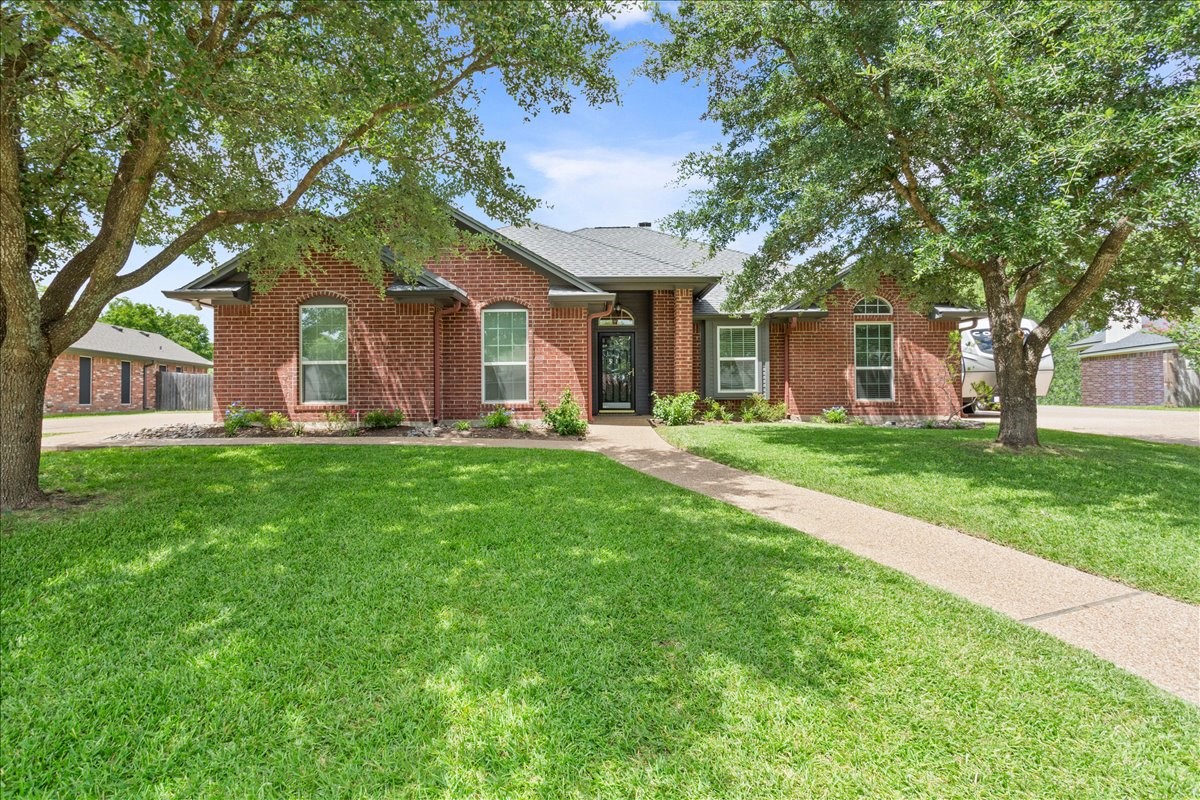 1017 Cheyenne Trail