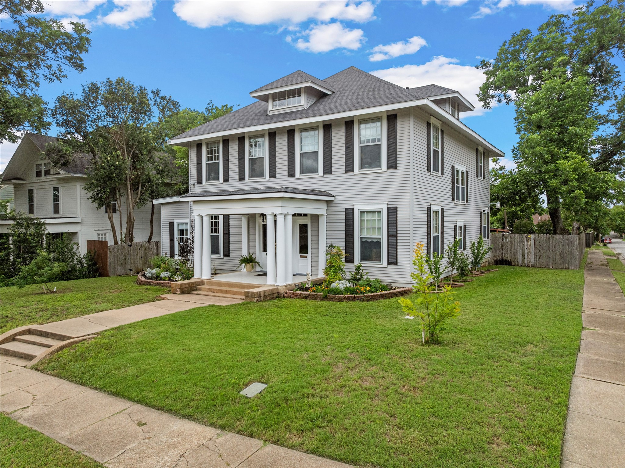 934 N 19th Street
