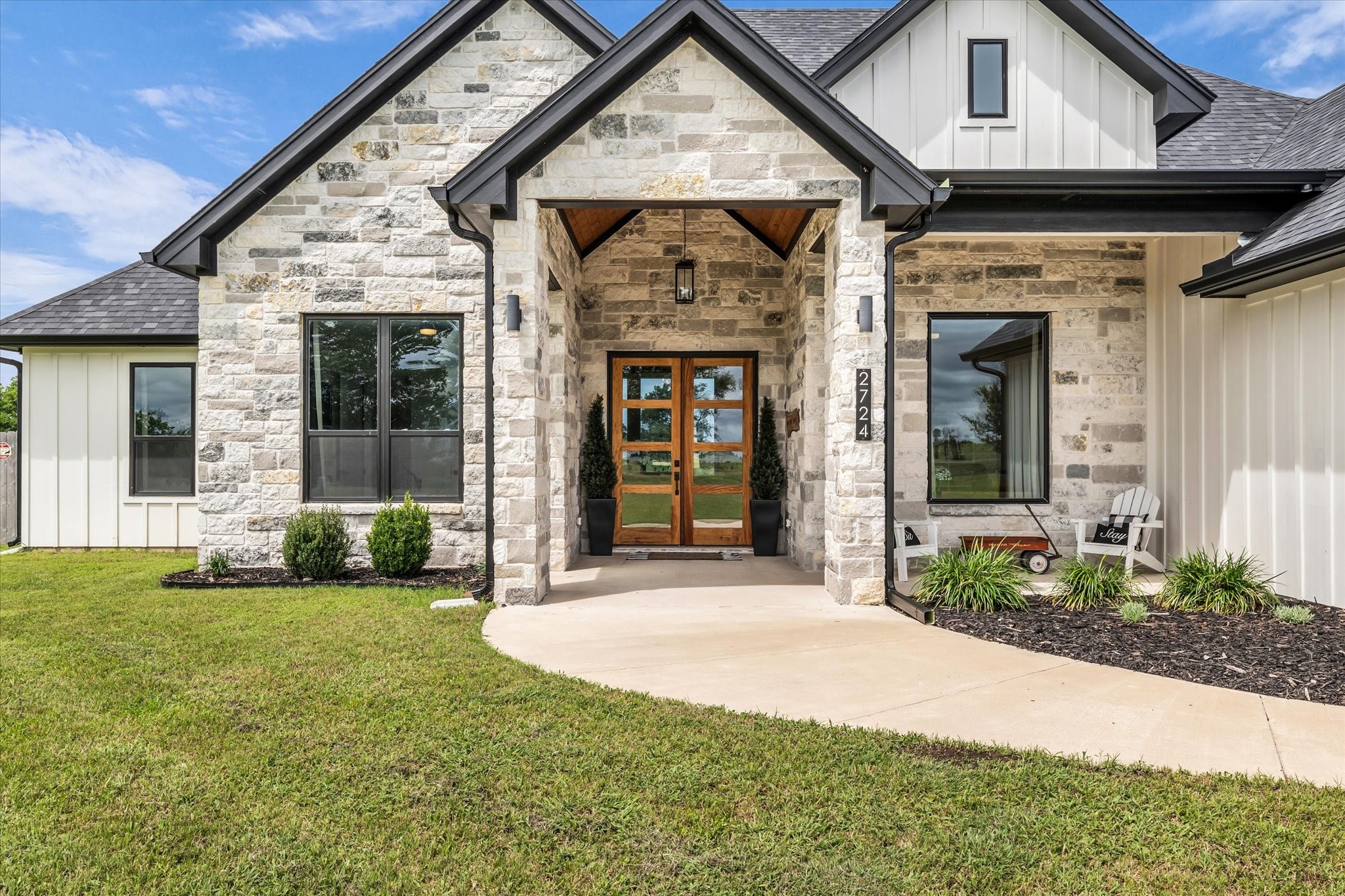 2724 Southwinds Drive