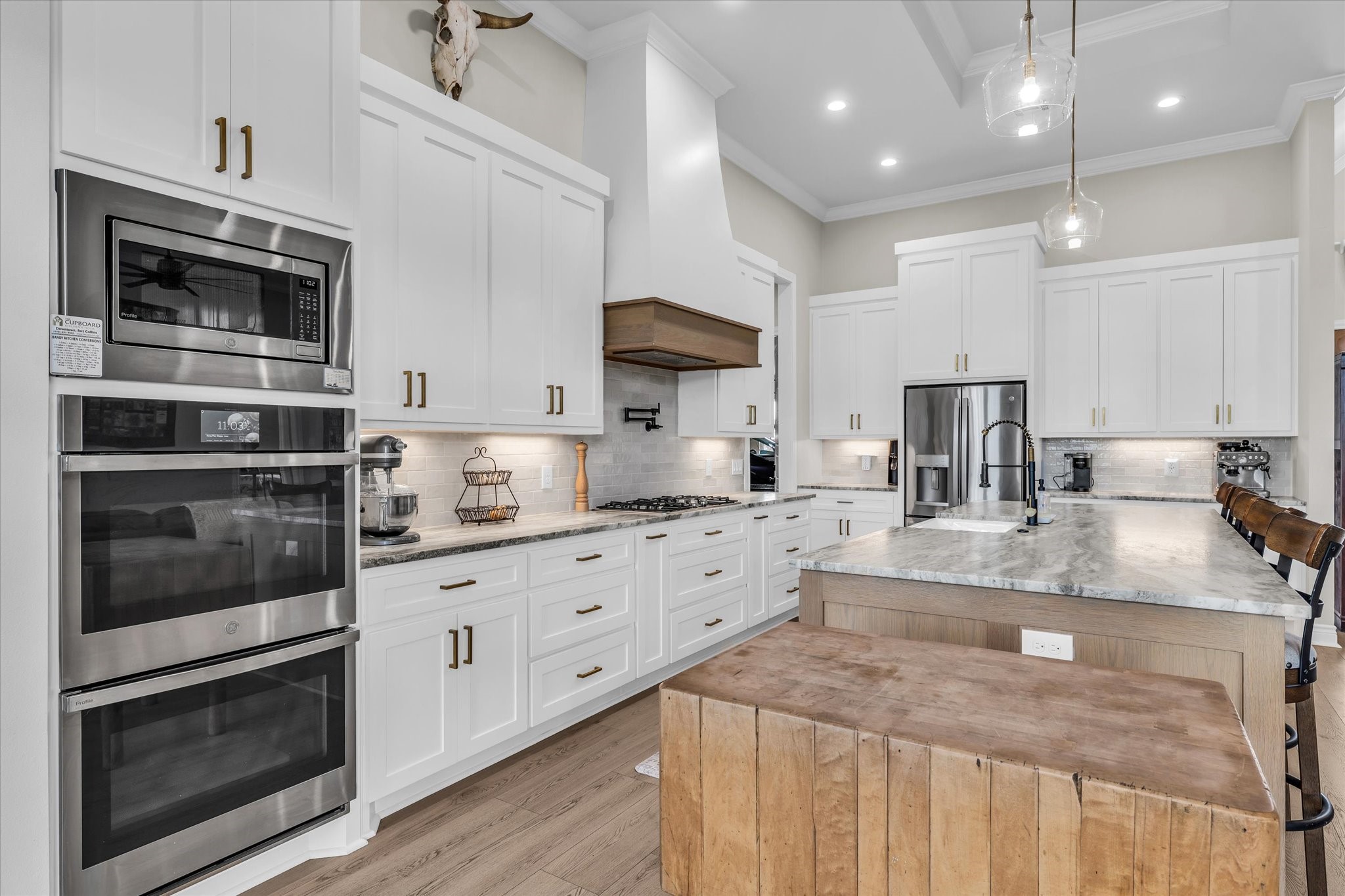 2724 Southwinds Drive
