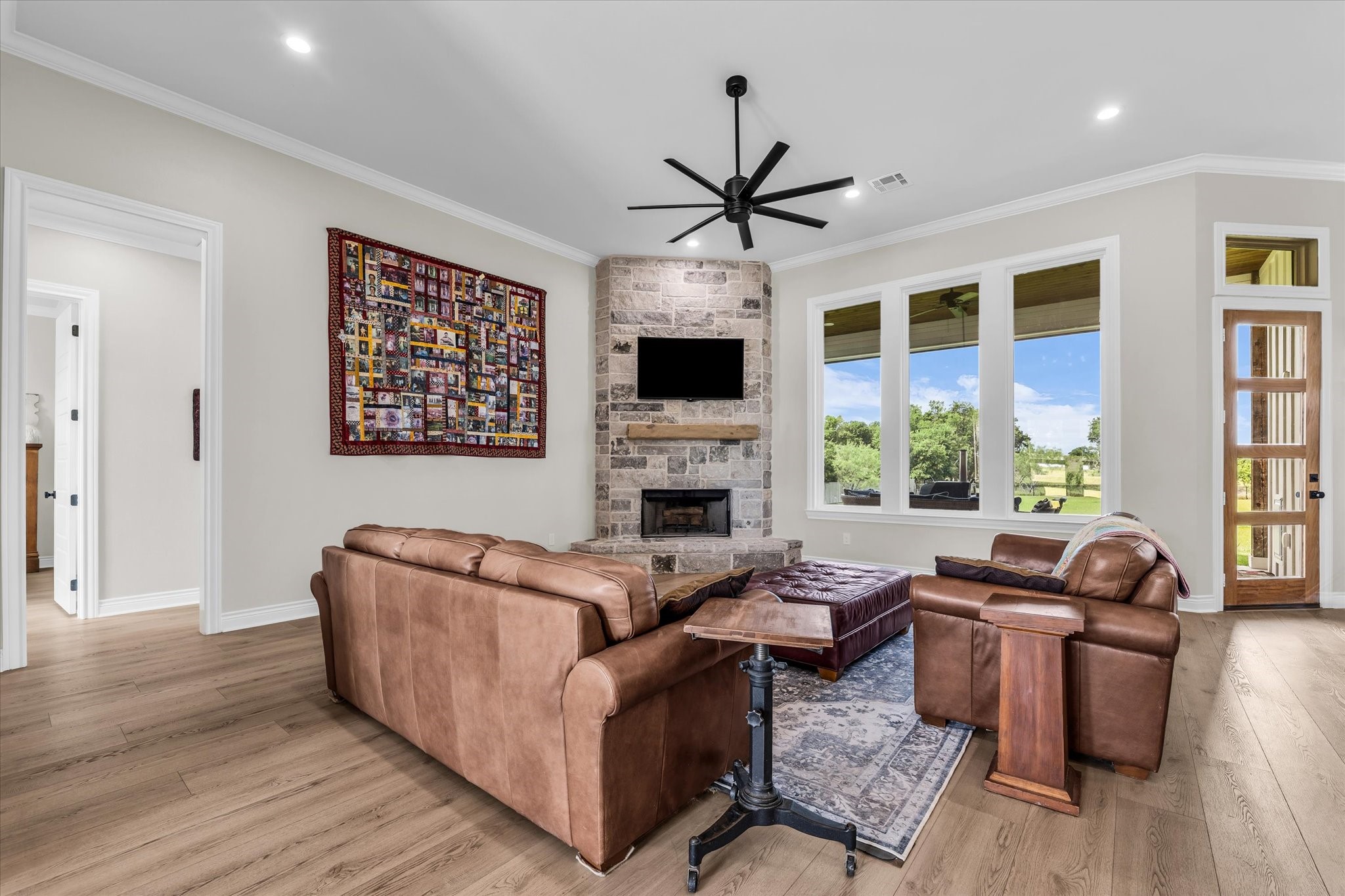 2724 Southwinds Drive
