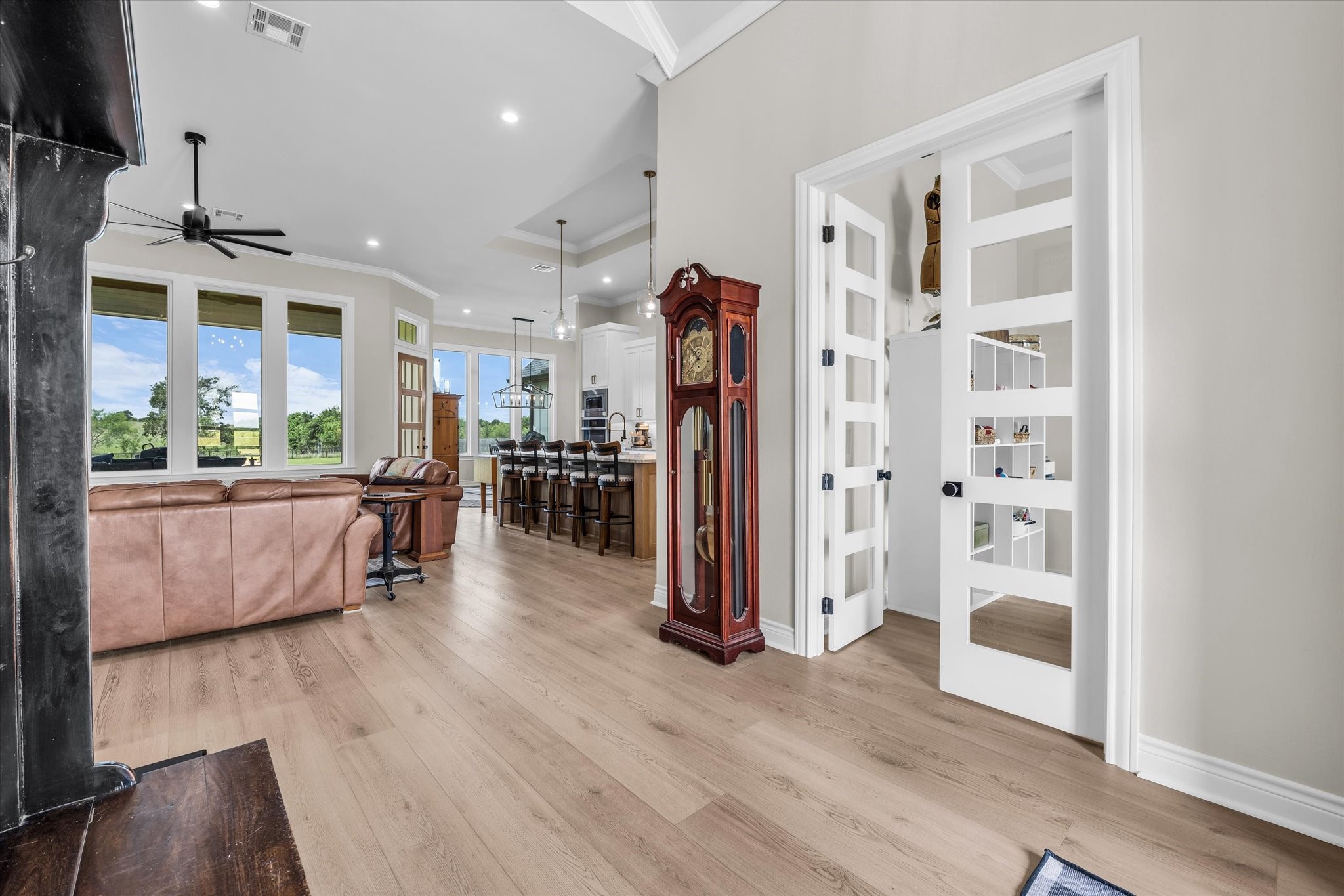 2724 Southwinds Drive