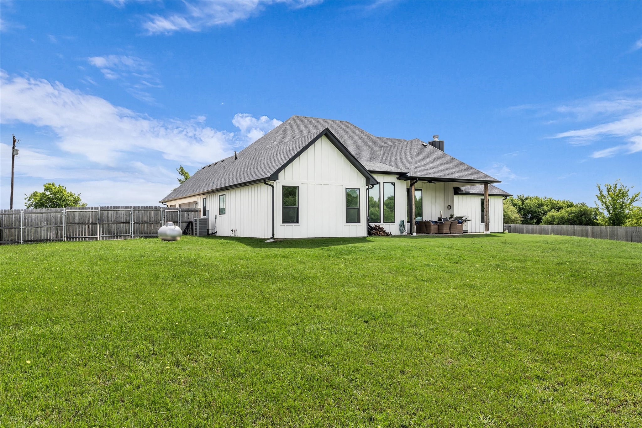 2724 Southwinds Drive