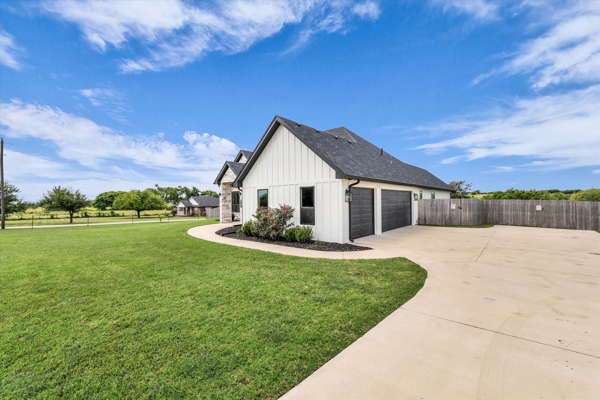 2724 Southwinds Drive