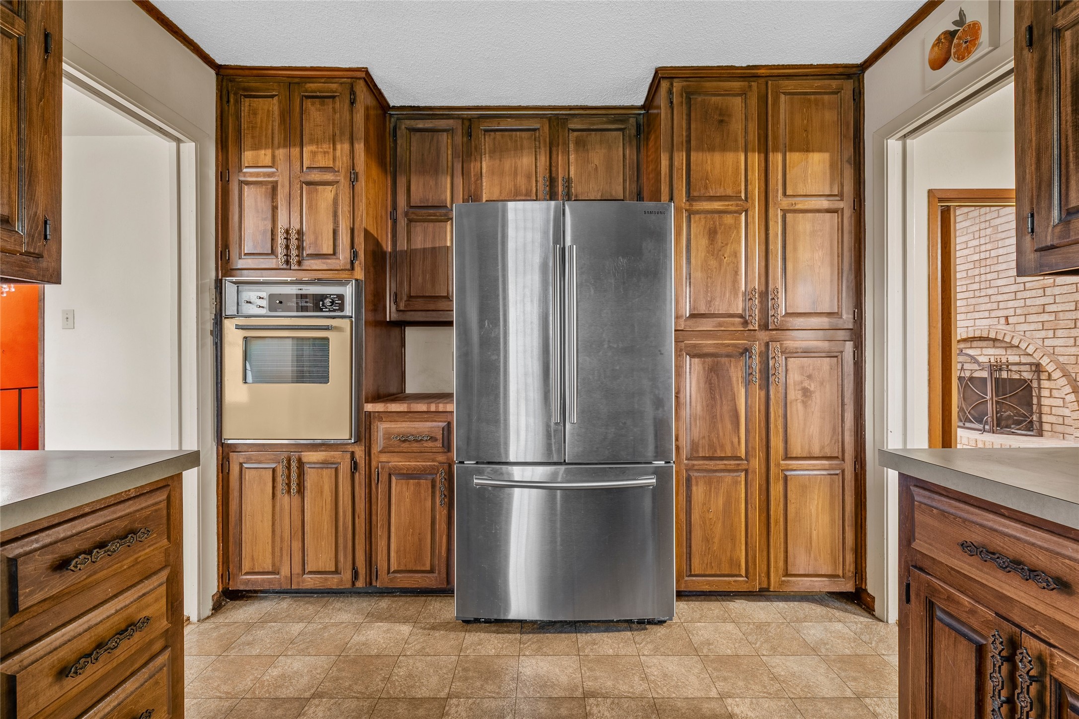 713 Wooded Crest
