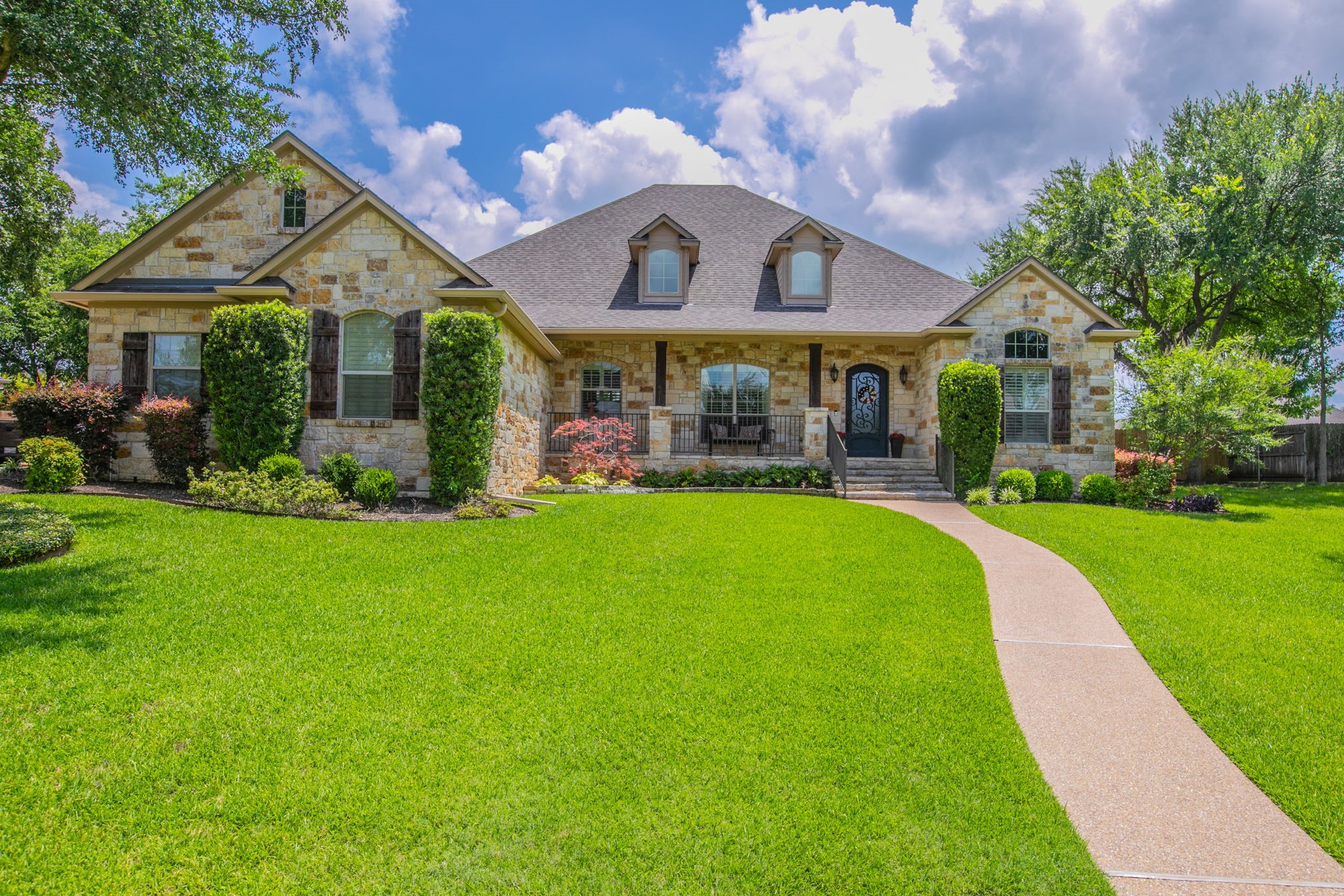 437 Winding Creek Lane
