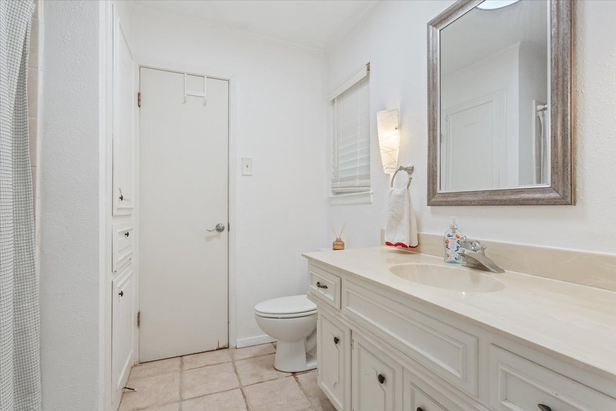 2649 Woodmont Circle