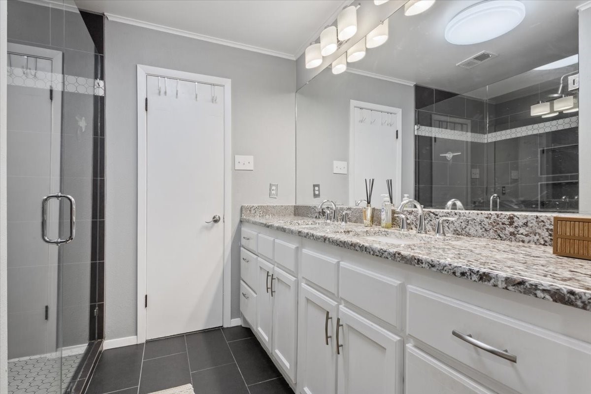 2649 Woodmont Circle