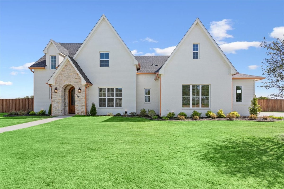 931 Fawn Drive