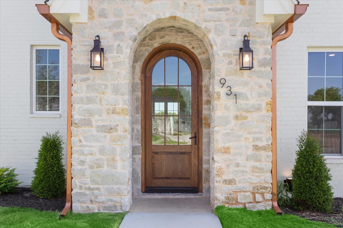 931 Fawn Drive