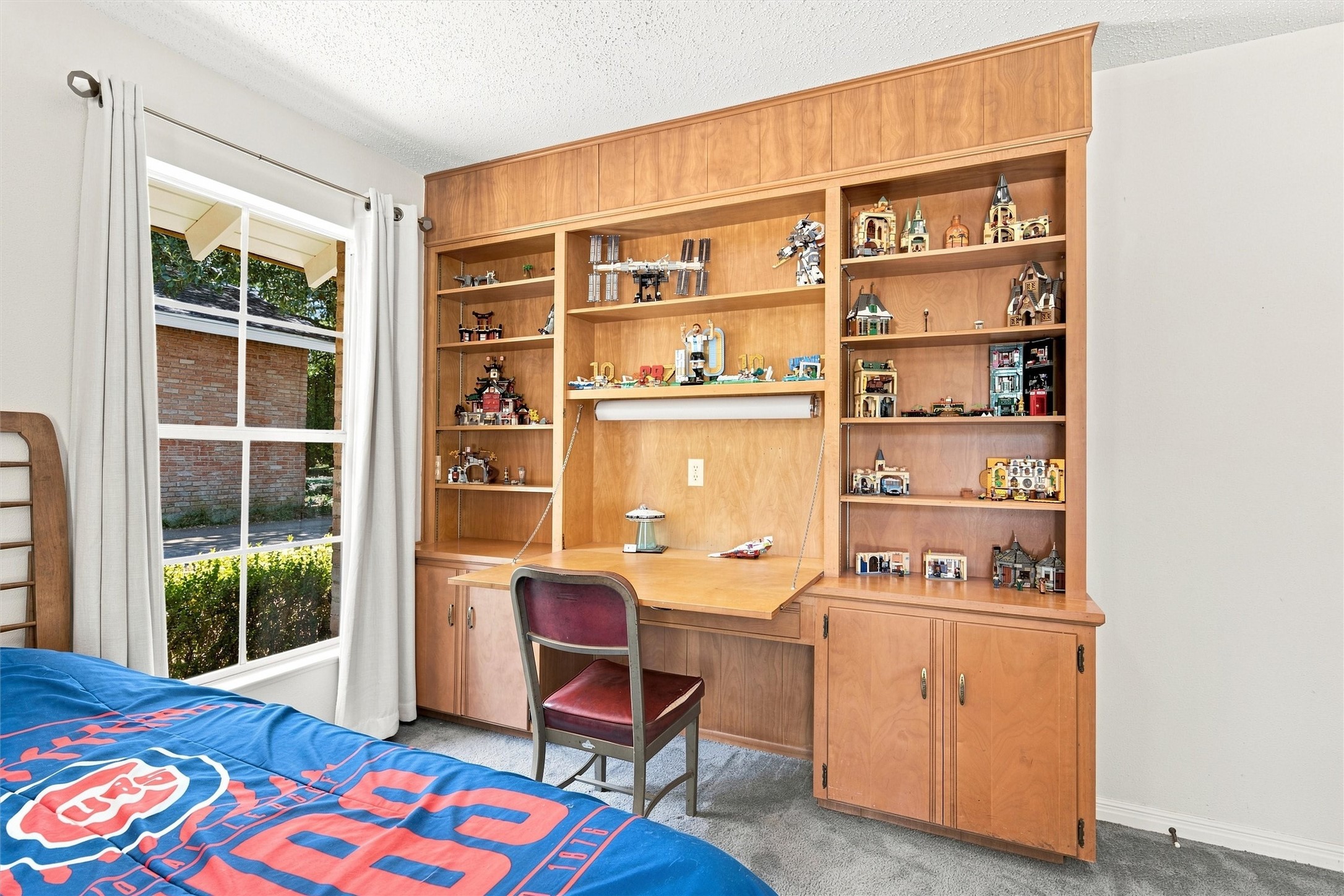 5104 Lake Jackson Drive