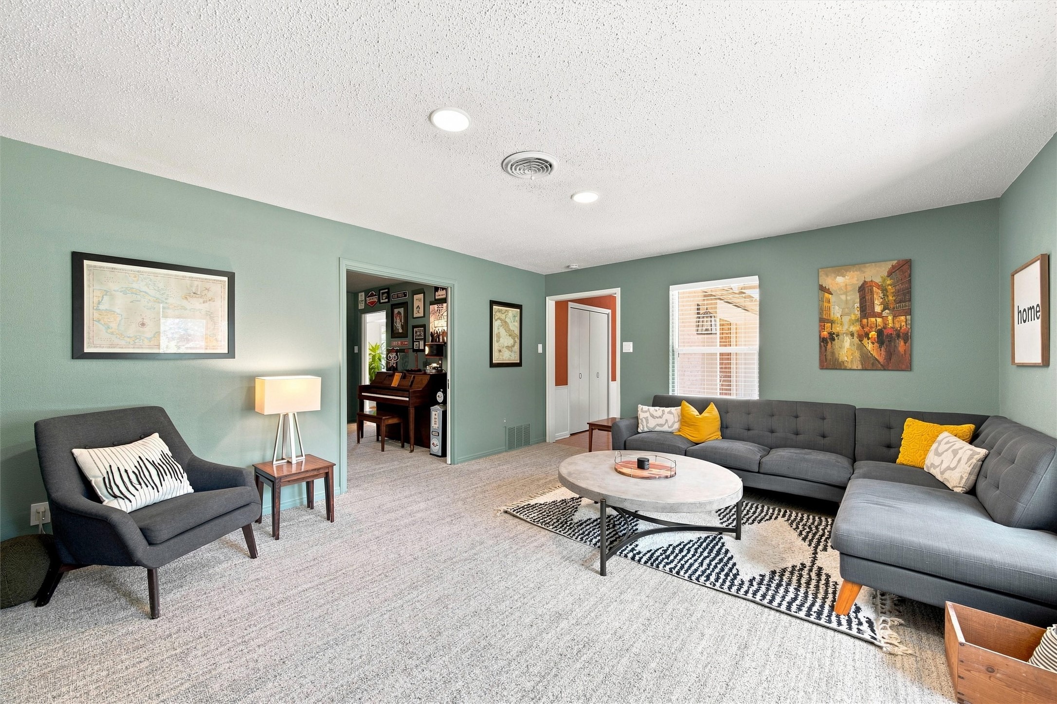 5104 Lake Jackson Drive