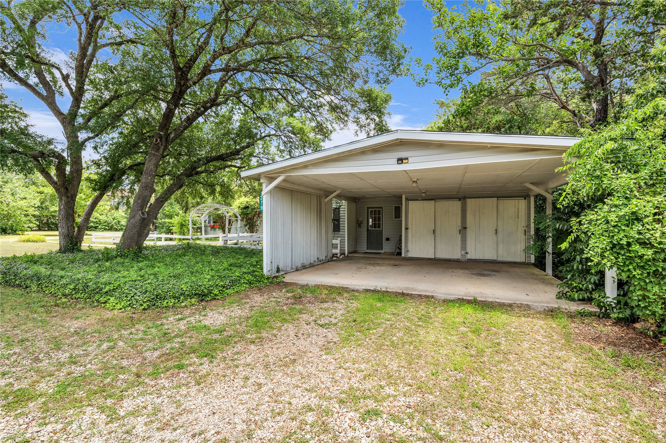 279 County Road 1710