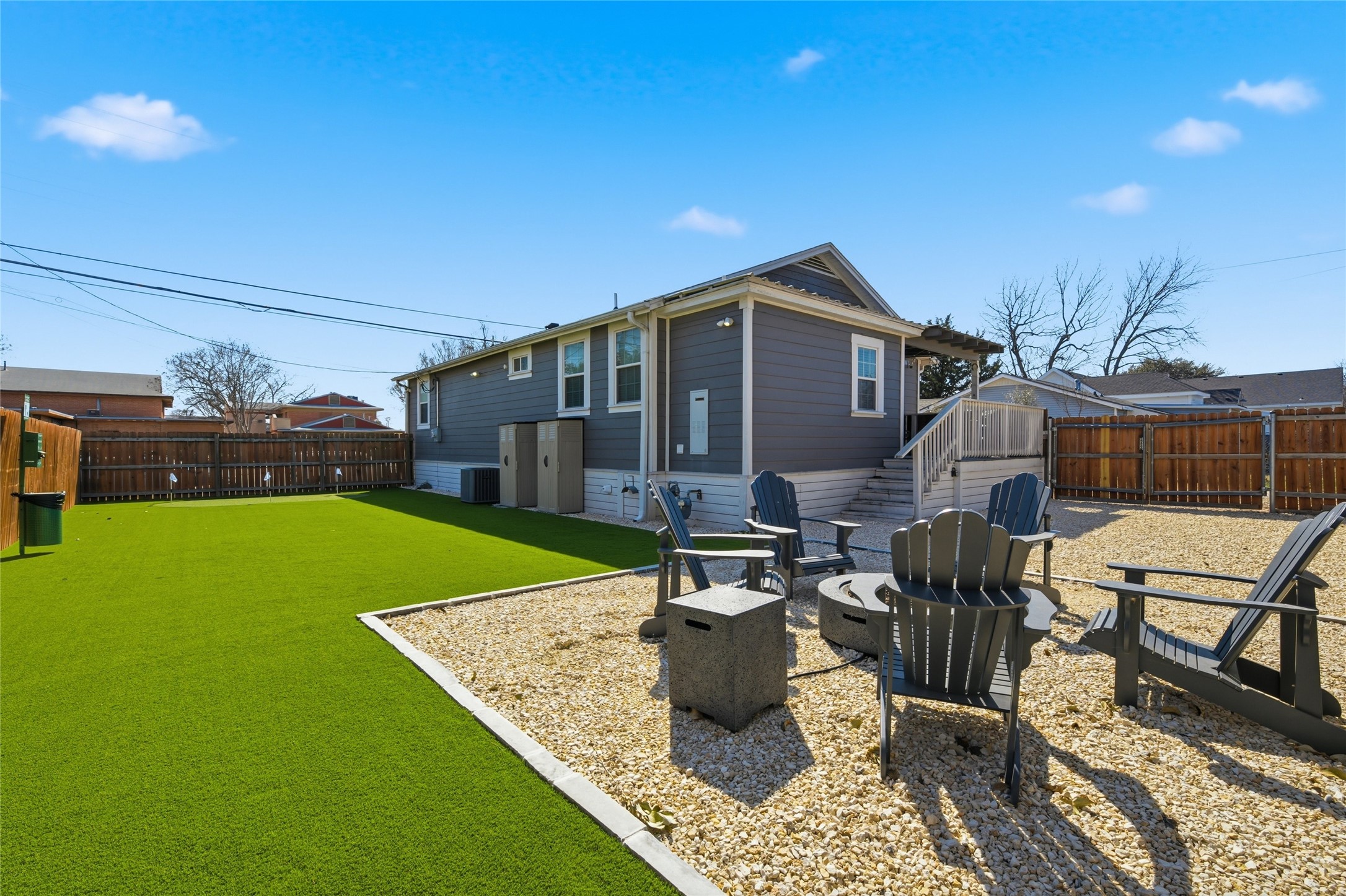 805 Clay Avenue