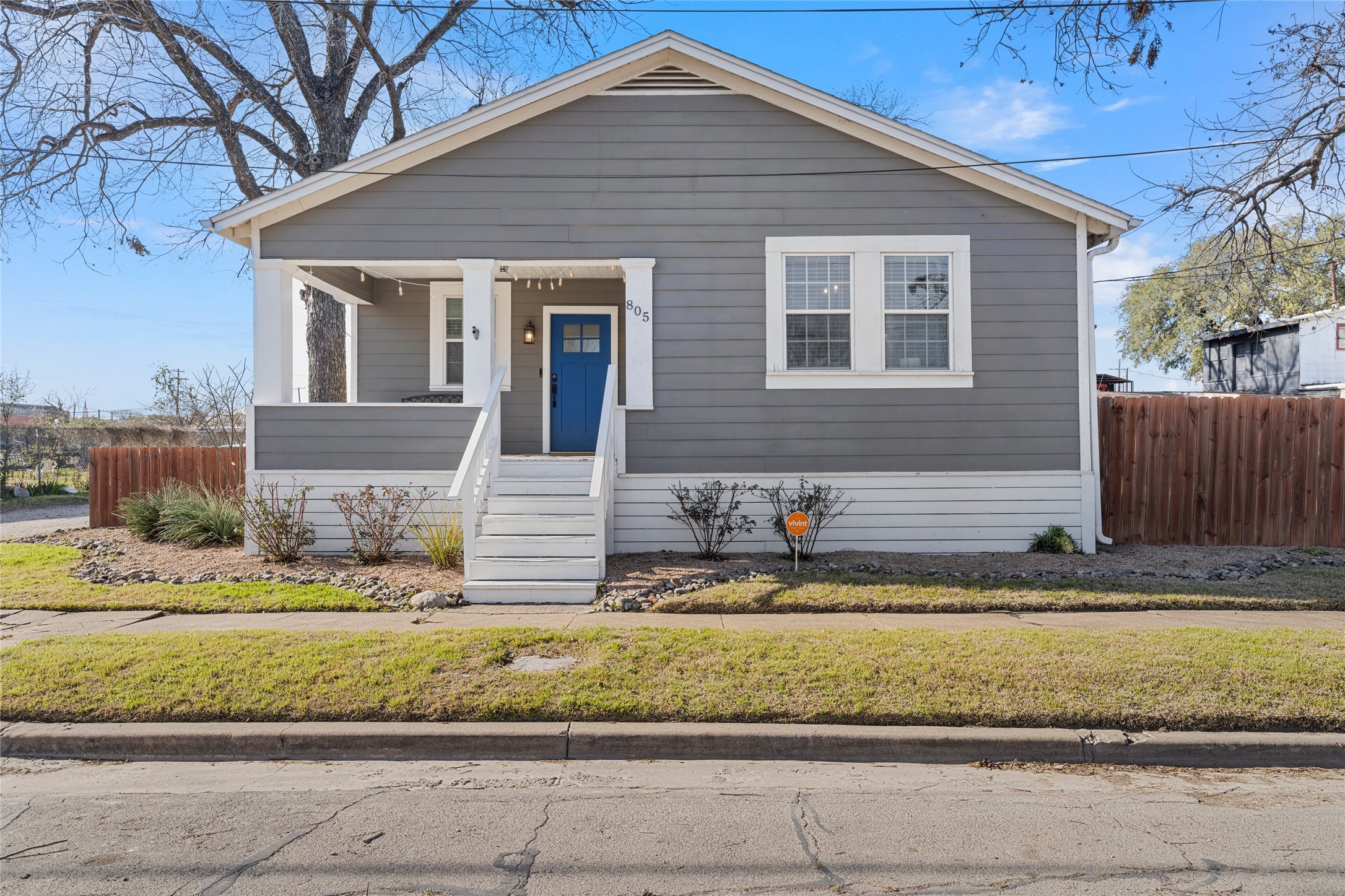 805 Clay Avenue